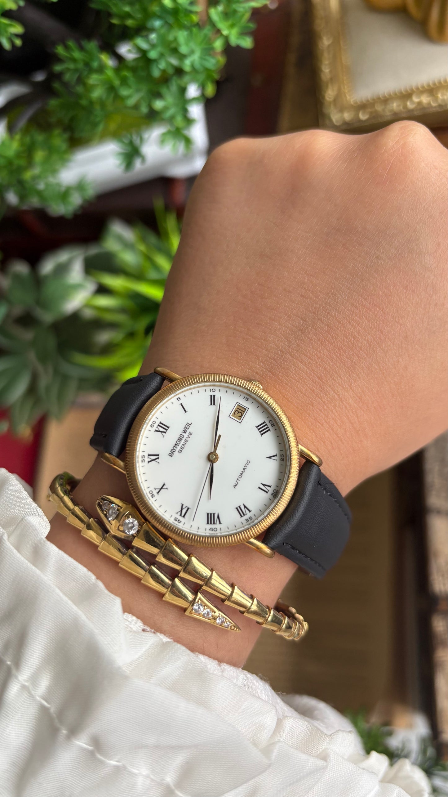 Vintage Raymond Weil Automatic Men’s Dress Watch in Leather Strap Roman Dial with Date Just