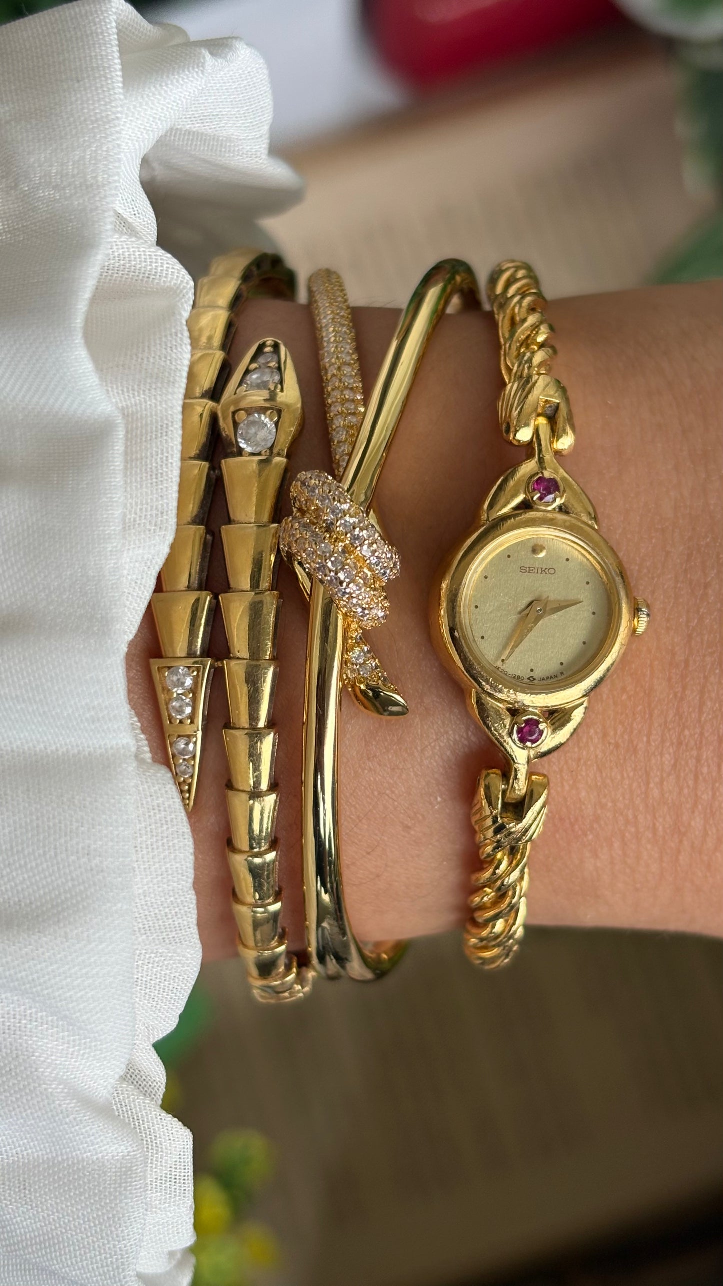 Extremely Rare Vintage Seiko Rope Chain Bracelet Watch in Gold Tone with Genuine Rubies