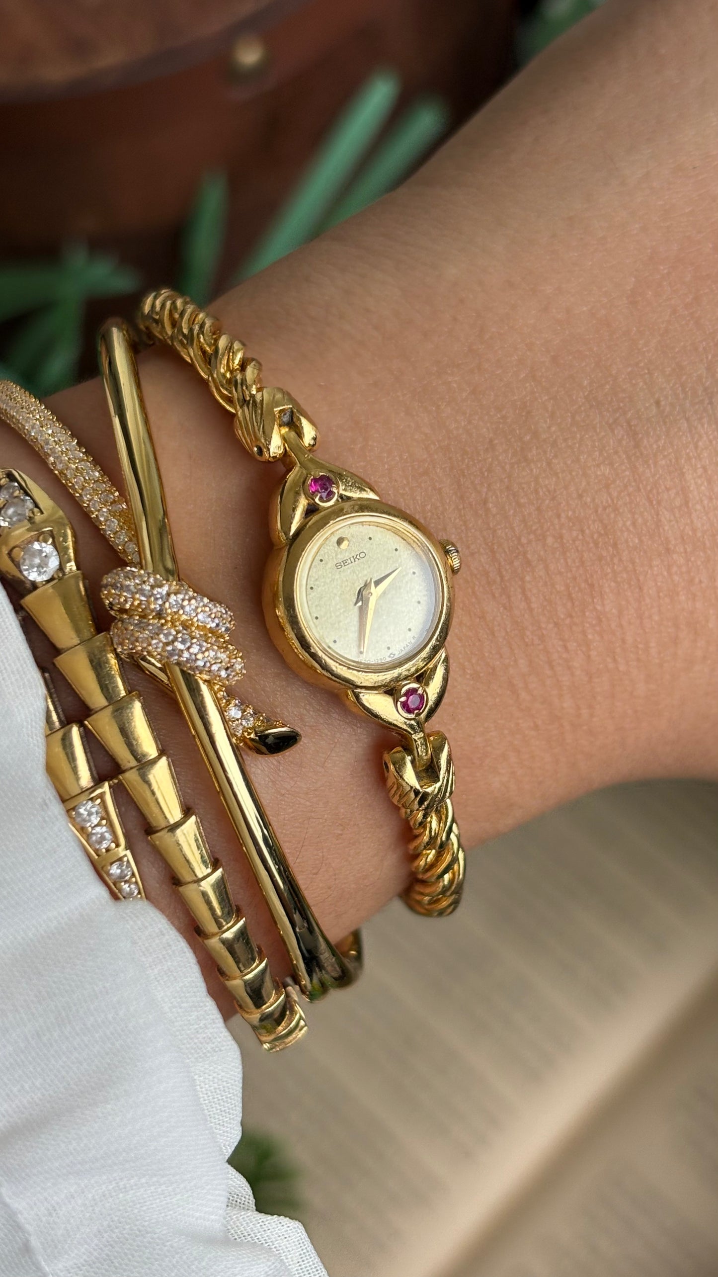 Extremely Rare Vintage Seiko Rope Chain Bracelet Watch in Gold Tone with Genuine Rubies