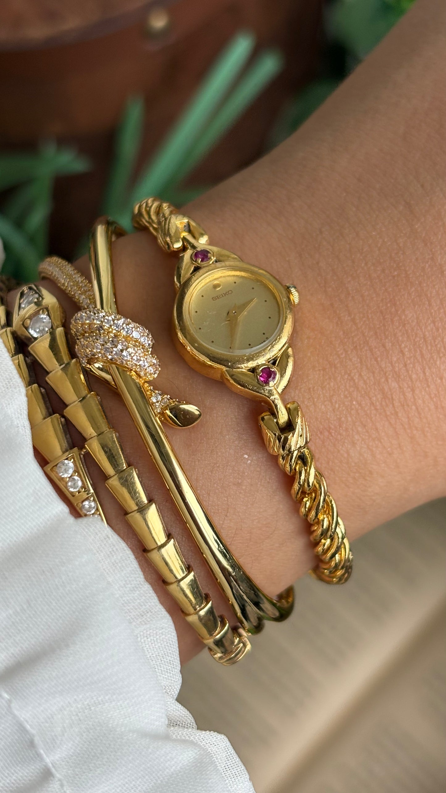 Extremely Rare Vintage Seiko Rope Chain Bracelet Watch in Gold Tone with Genuine Rubies