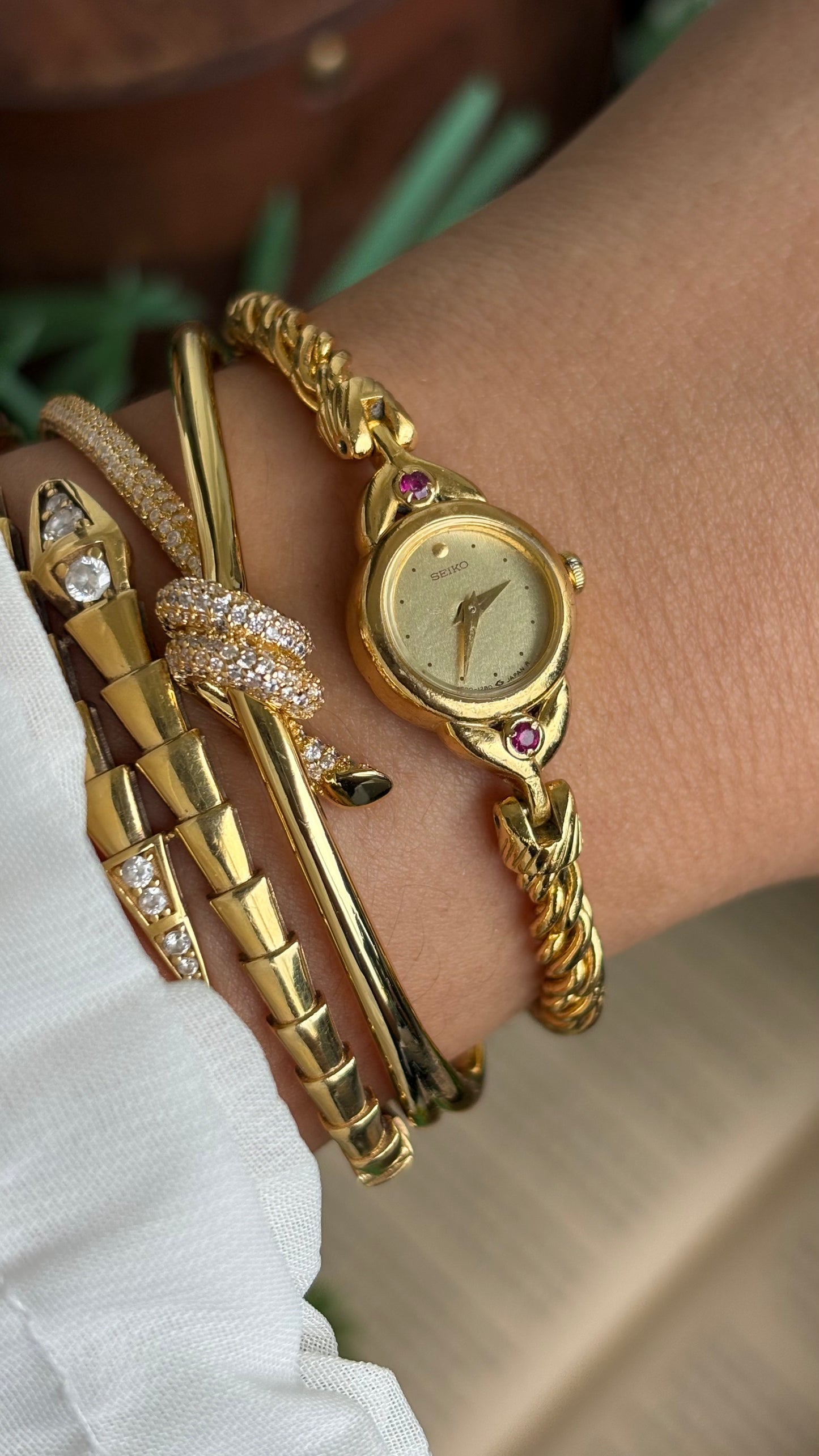 Extremely Rare Vintage Seiko Rope Chain Bracelet Watch in Gold Tone with Genuine Rubies
