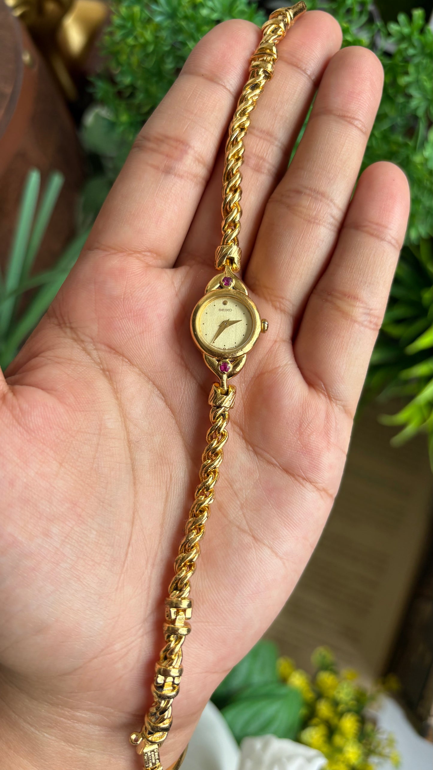 Extremely Rare Vintage Seiko Rope Chain Bracelet Watch in Gold Tone with Genuine Rubies