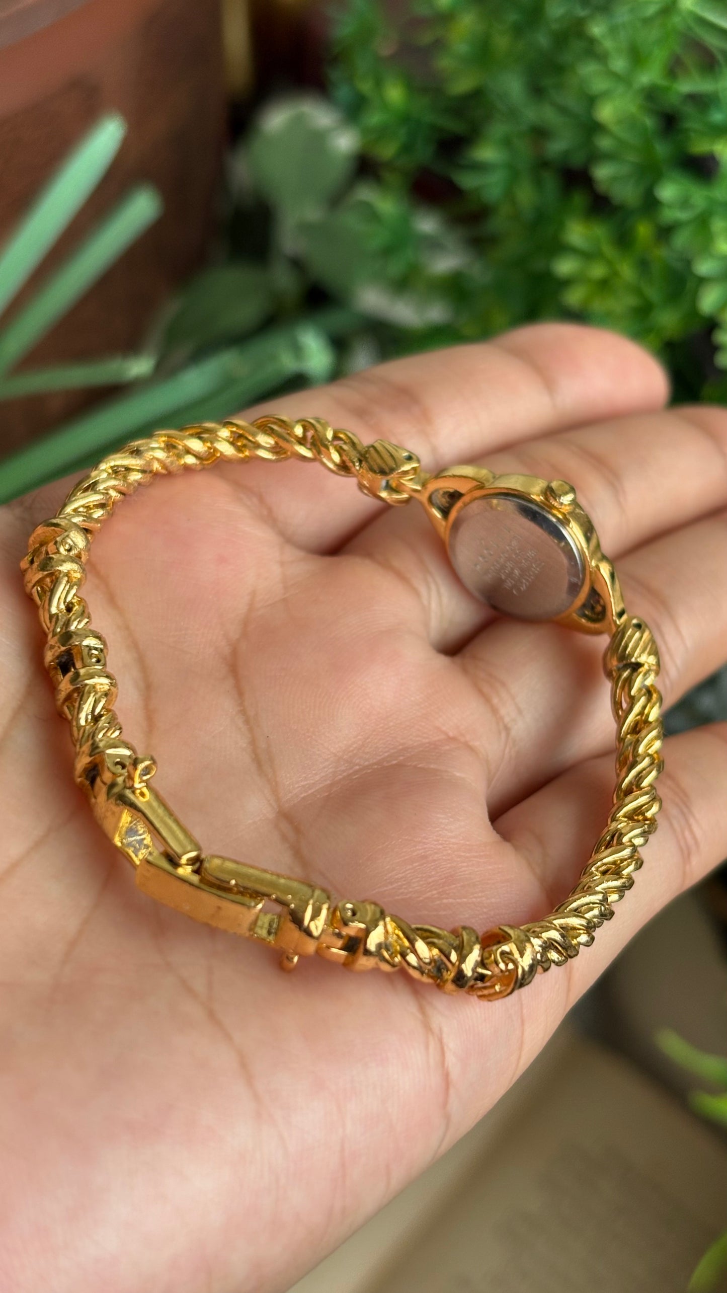 Extremely Rare Vintage Seiko Rope Chain Bracelet Watch in Gold Tone with Genuine Rubies