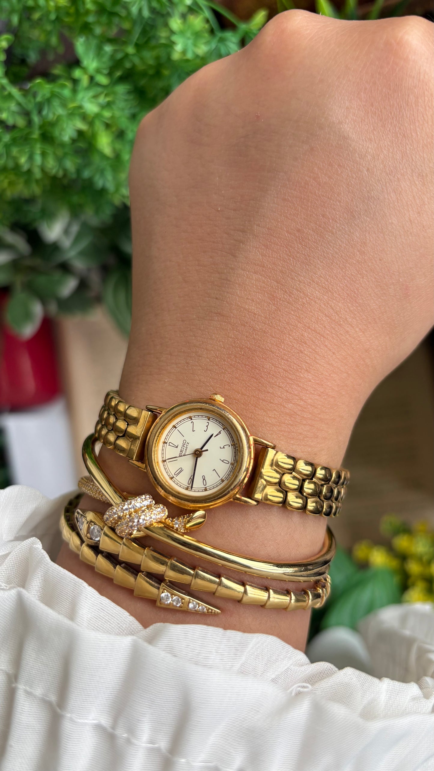 Vintage Seiko Classic Ladies Watch in Gold Tone