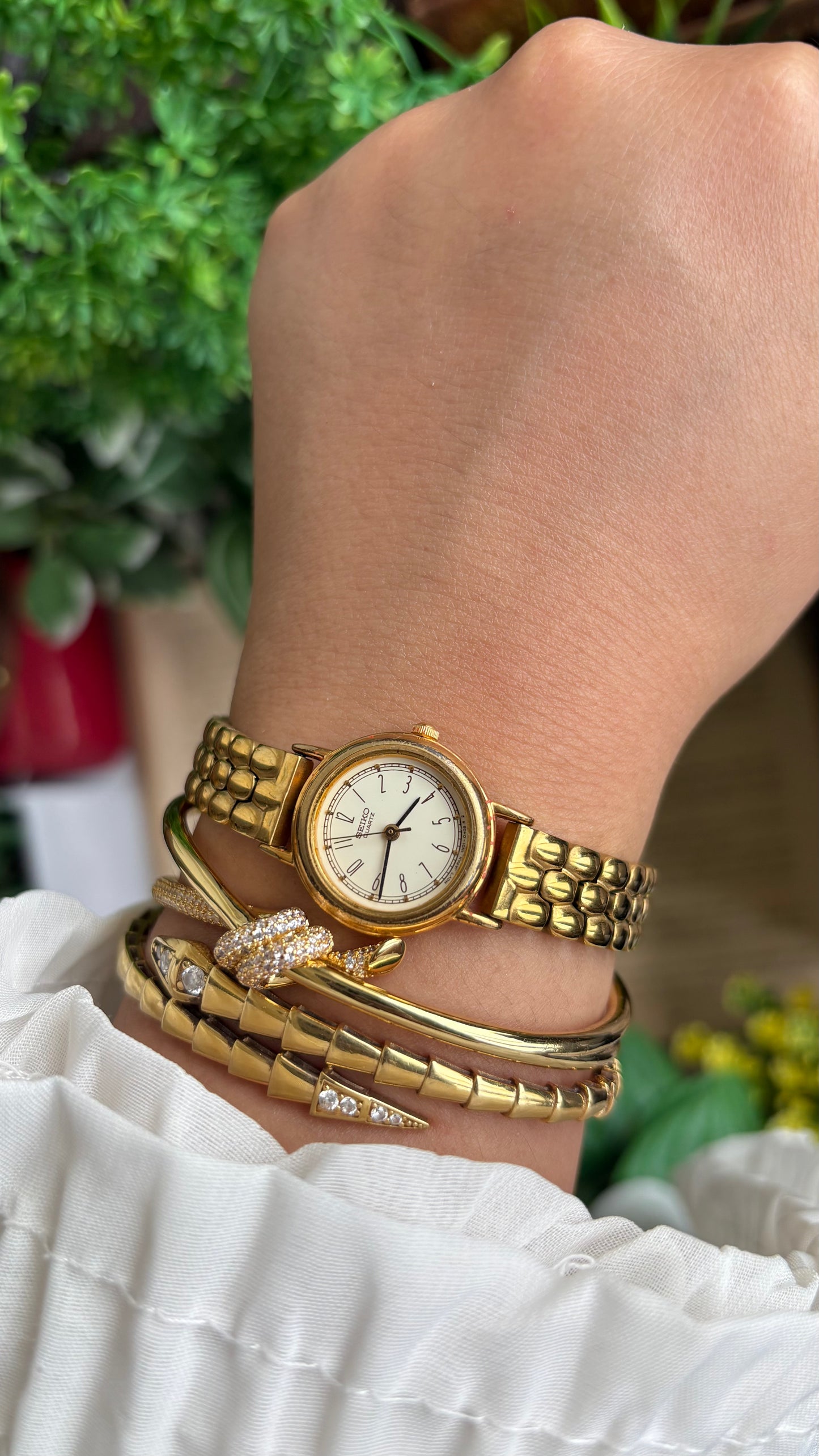Vintage Seiko Classic Ladies Watch in Gold Tone