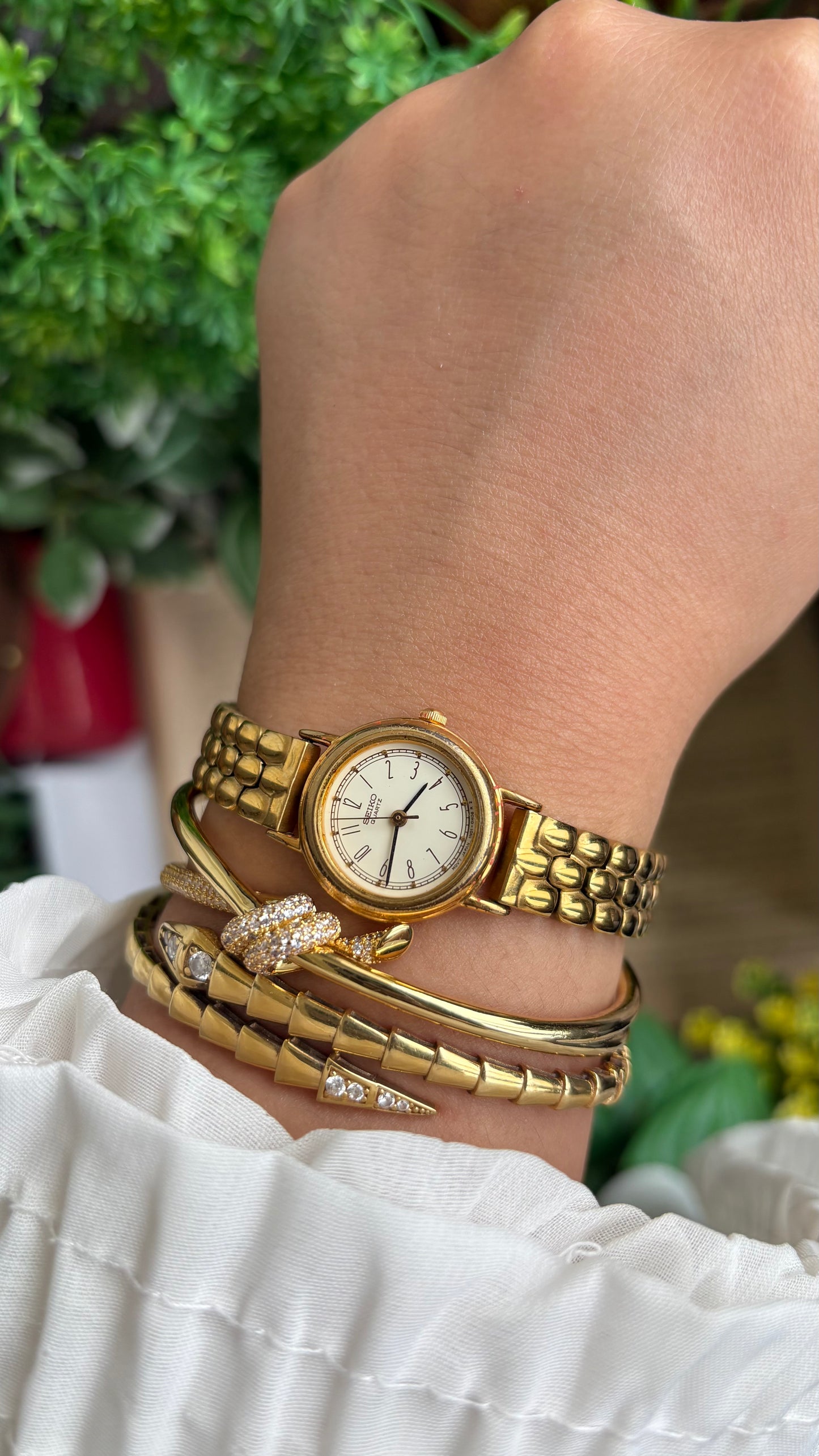 Vintage Seiko Classic Ladies Watch in Gold Tone