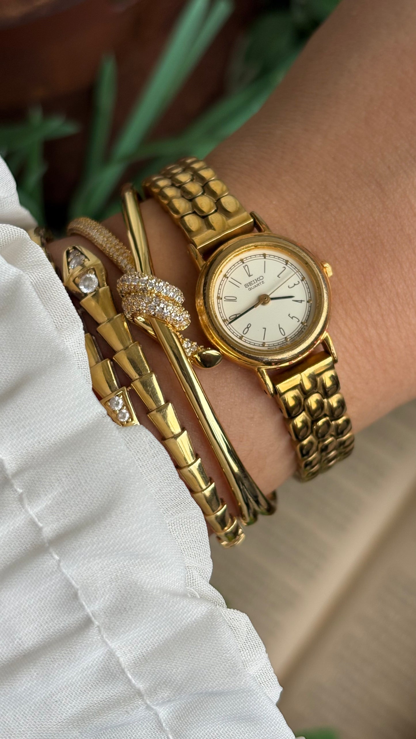 Vintage Seiko Classic Ladies Watch in Gold Tone