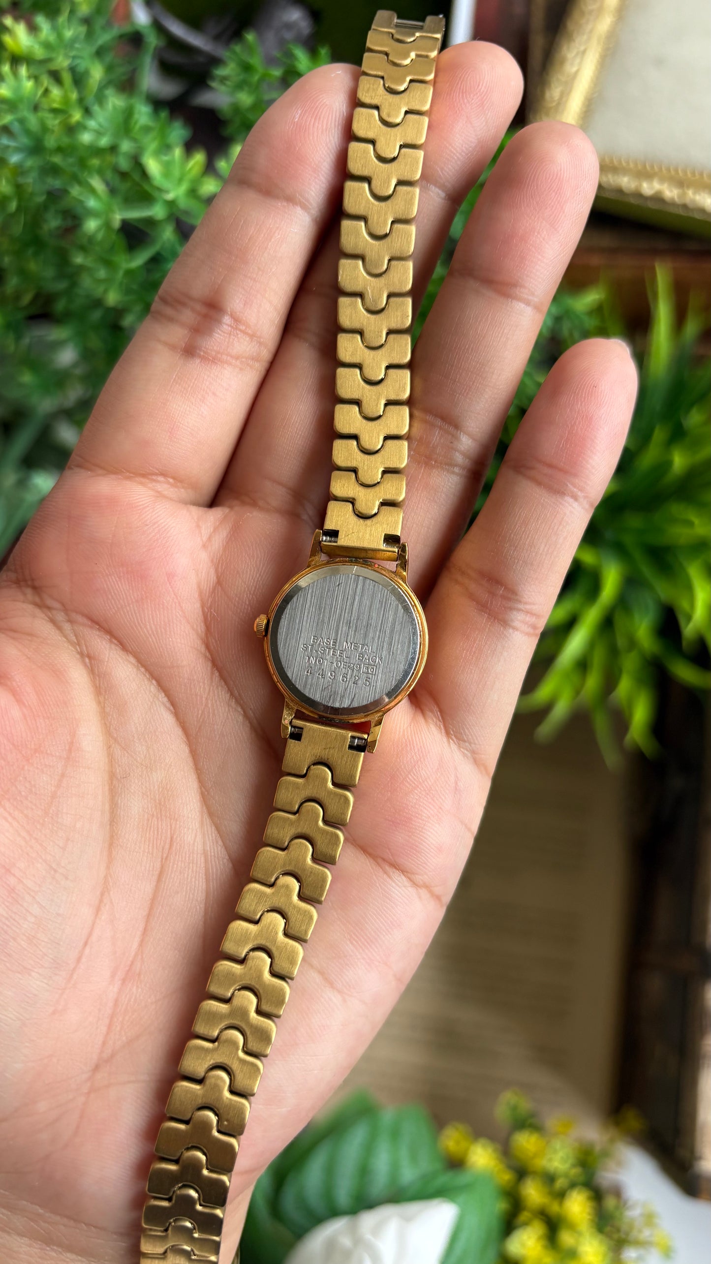 Vintage Seiko Classic Ladies Watch in Gold Tone