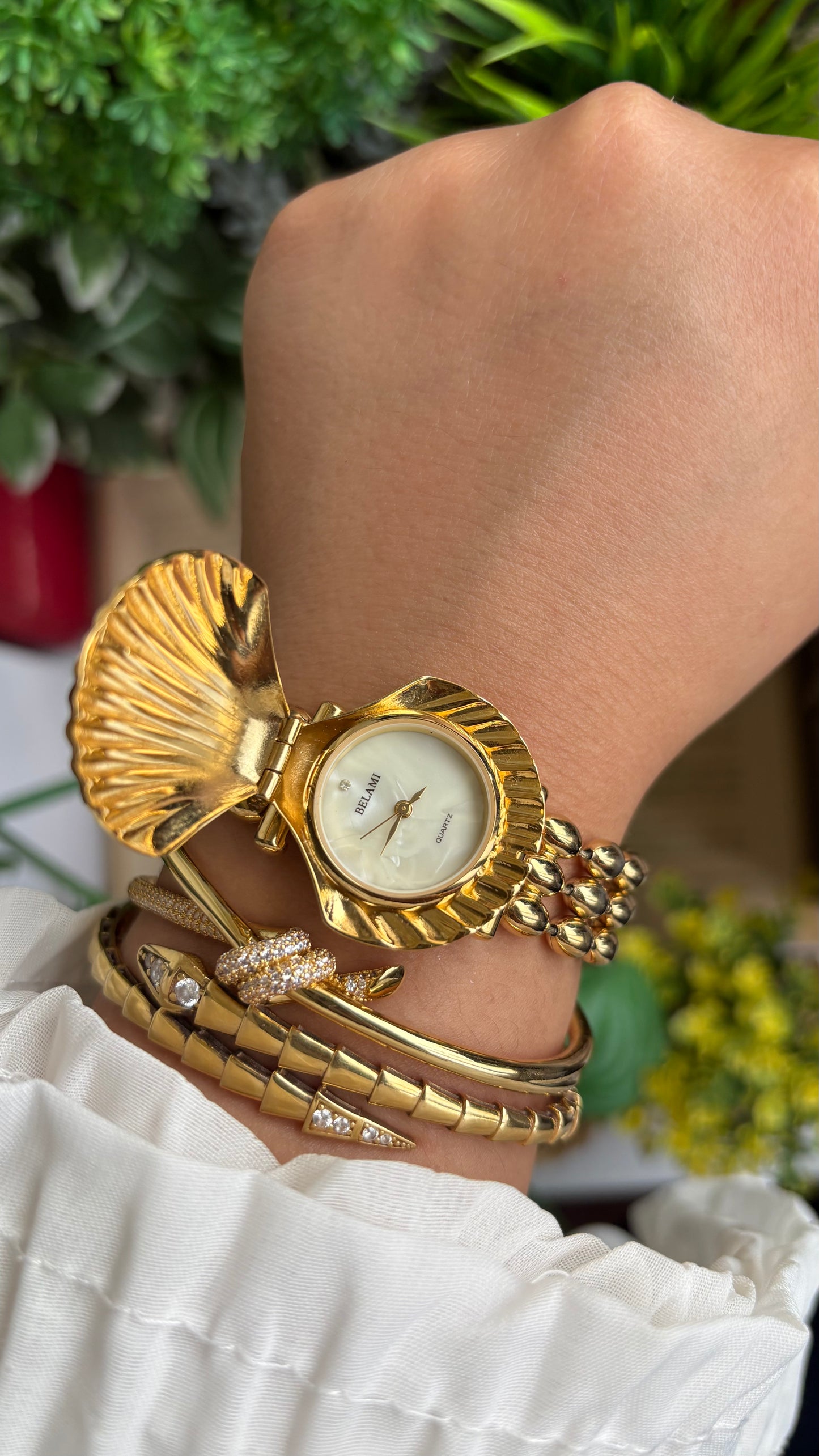 Extremely Rare Vintage Belami Shell Peekaboo Watch in Gold Tone Pearl Dial