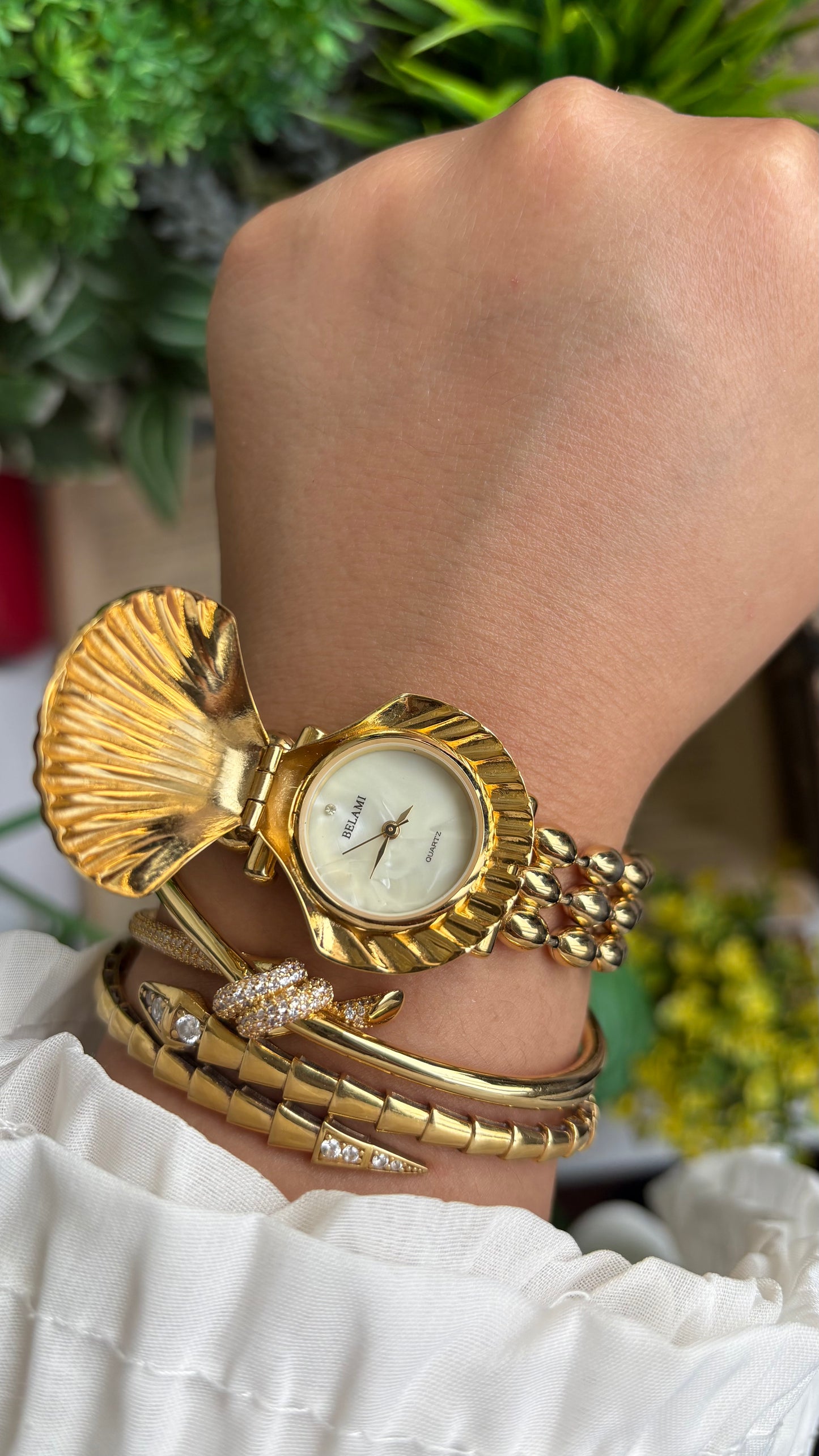 Extremely Rare Vintage Belami Shell Peekaboo Watch in Gold Tone Pearl Dial