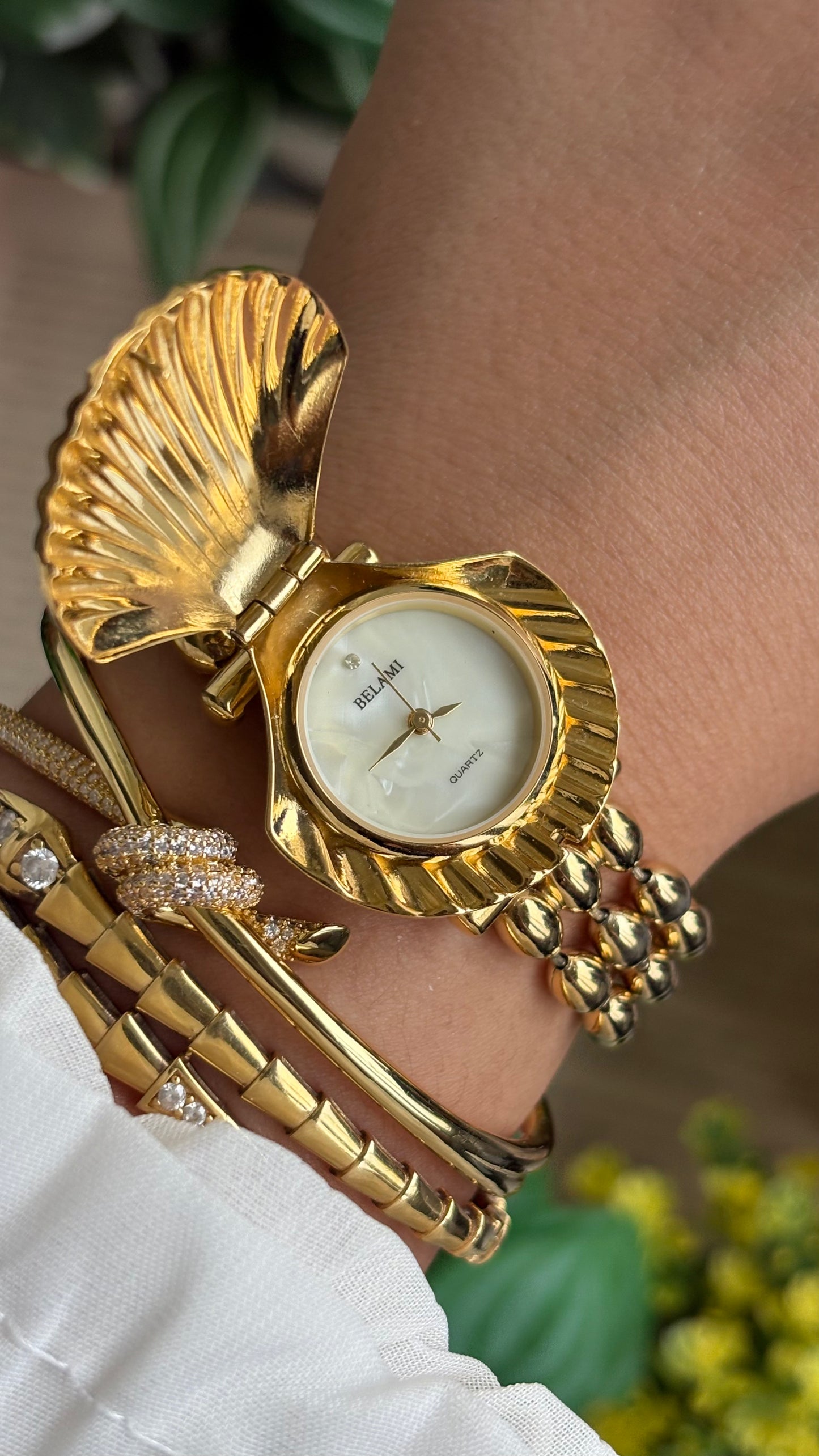 Extremely Rare Vintage Belami Shell Peekaboo Watch in Gold Tone Pearl Dial