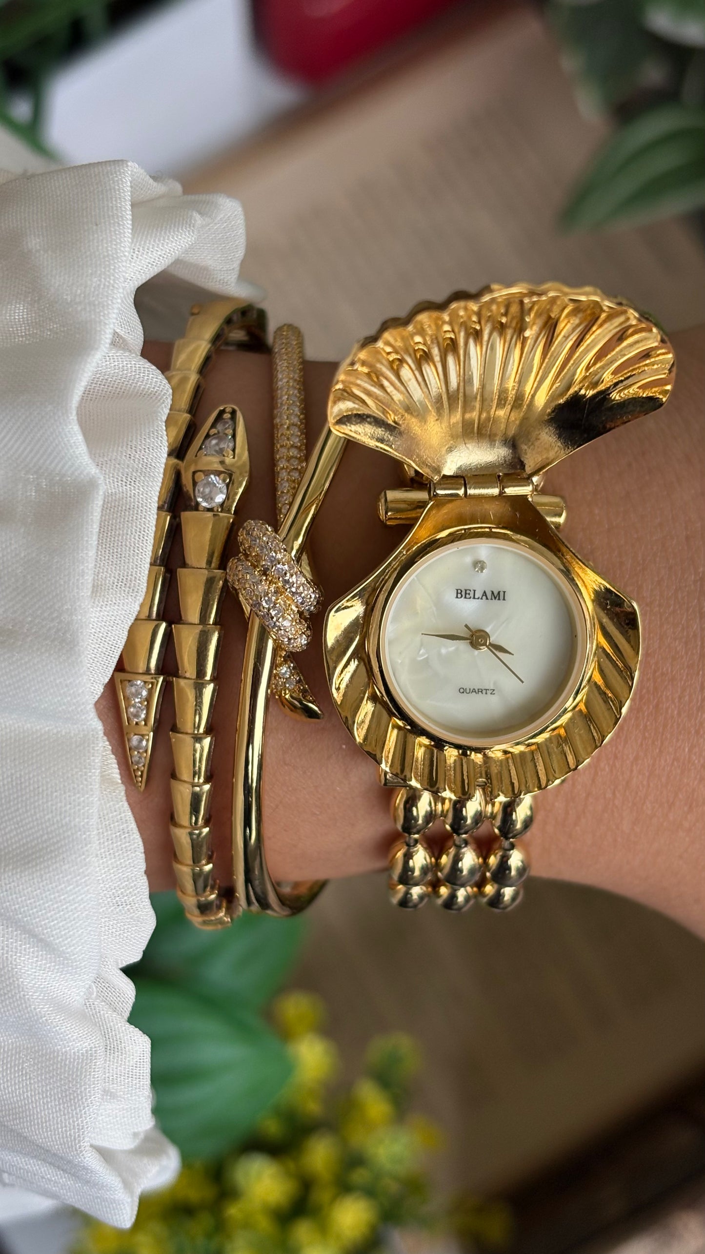 Extremely Rare Vintage Belami Shell Peekaboo Watch in Gold Tone Pearl Dial