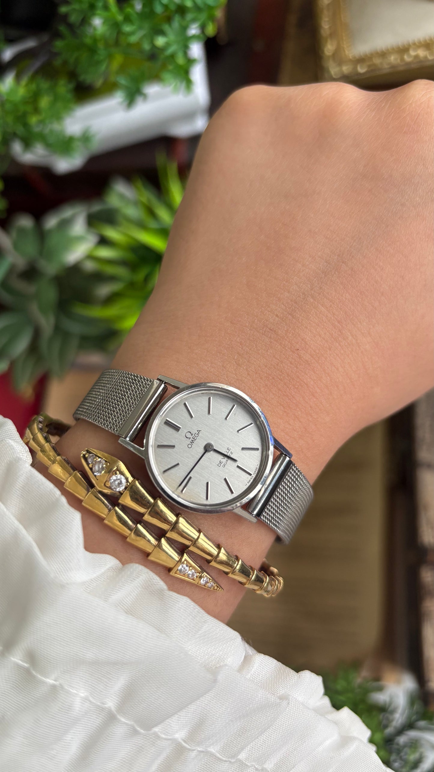 Vintage Omega Watch in Silver Tone Mesh Strap (Self-Adjust) with Omega Box