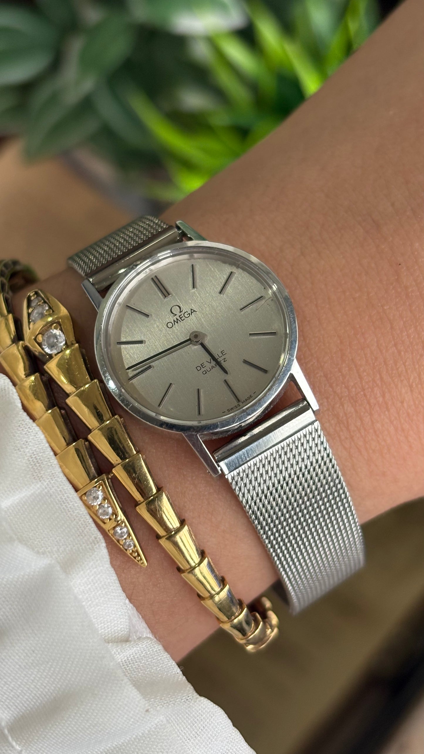 Vintage Omega Watch in Silver Tone Mesh Strap (Self-Adjust) with Omega Box