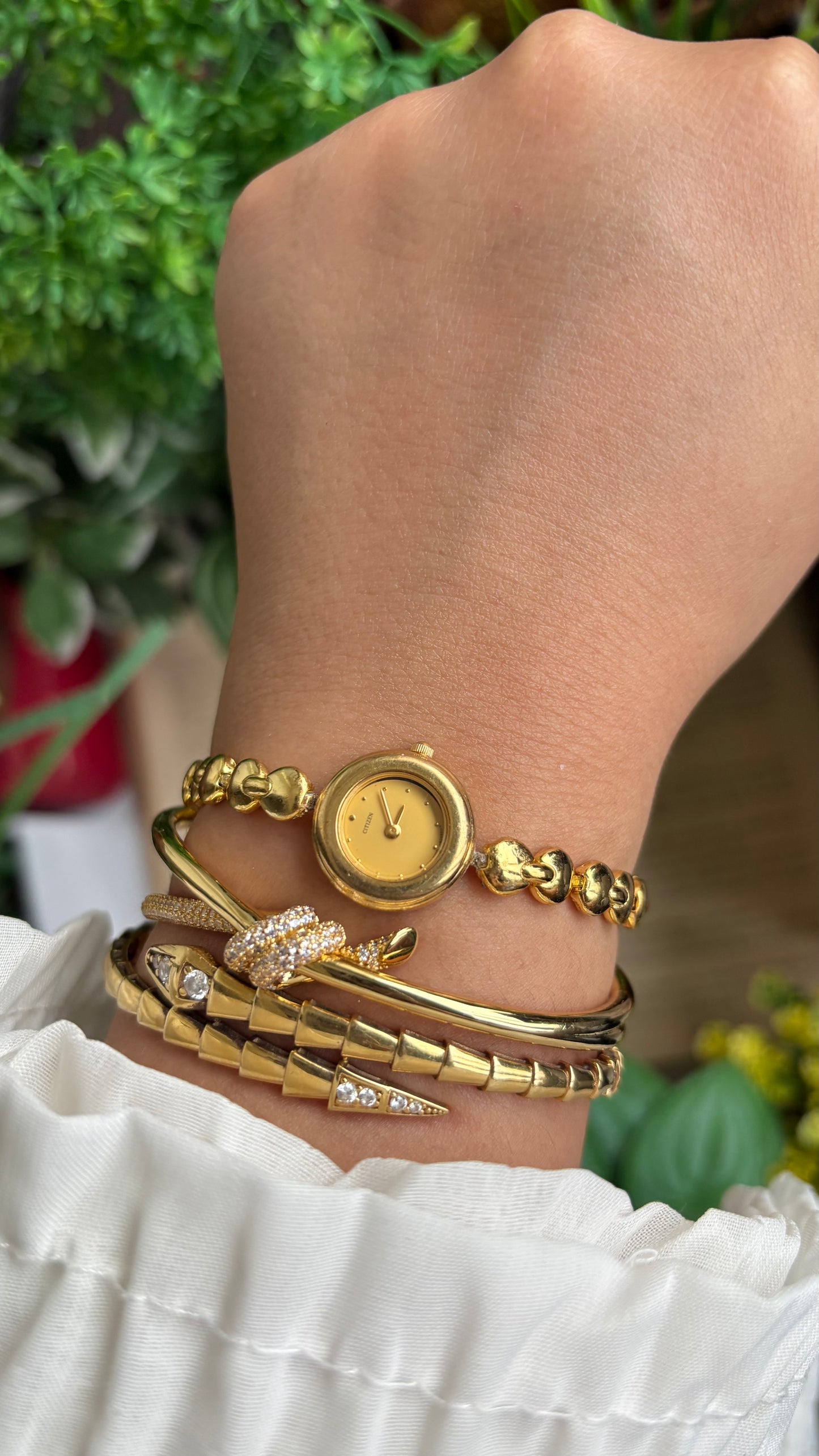 Vintage Citizen Watch in Gold Tone Super Dainty