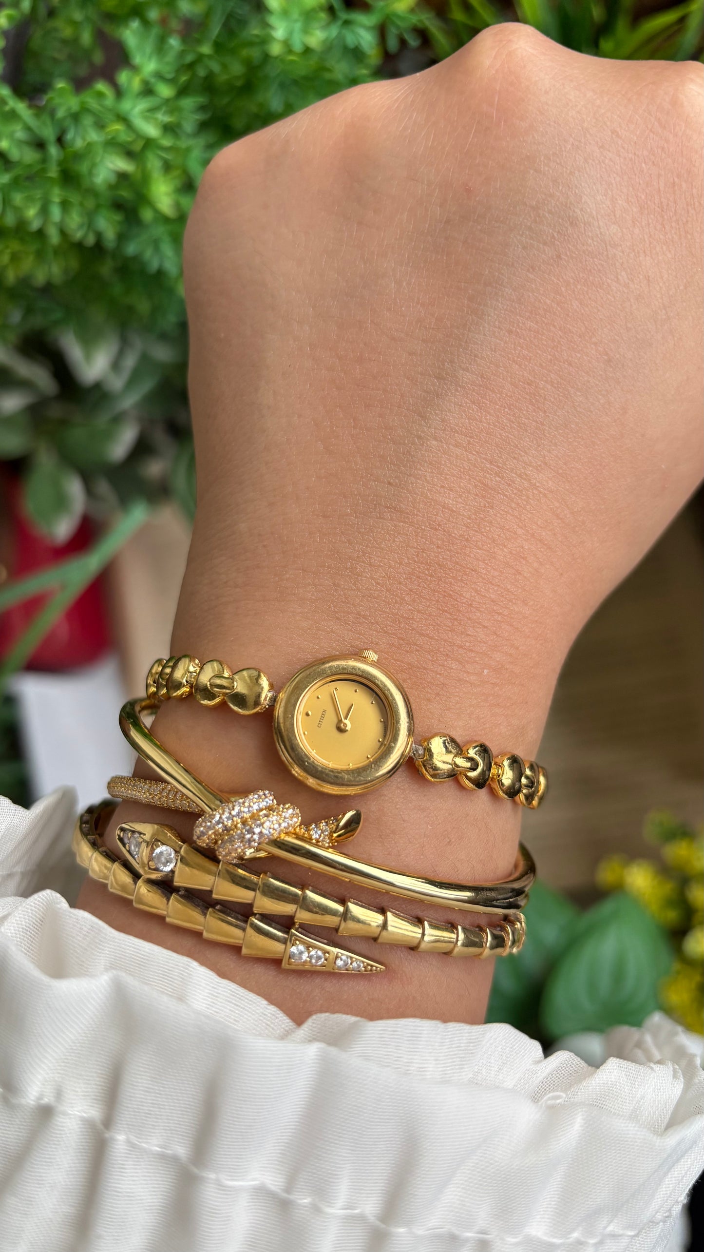 Vintage Citizen Watch in Gold Tone Super Dainty