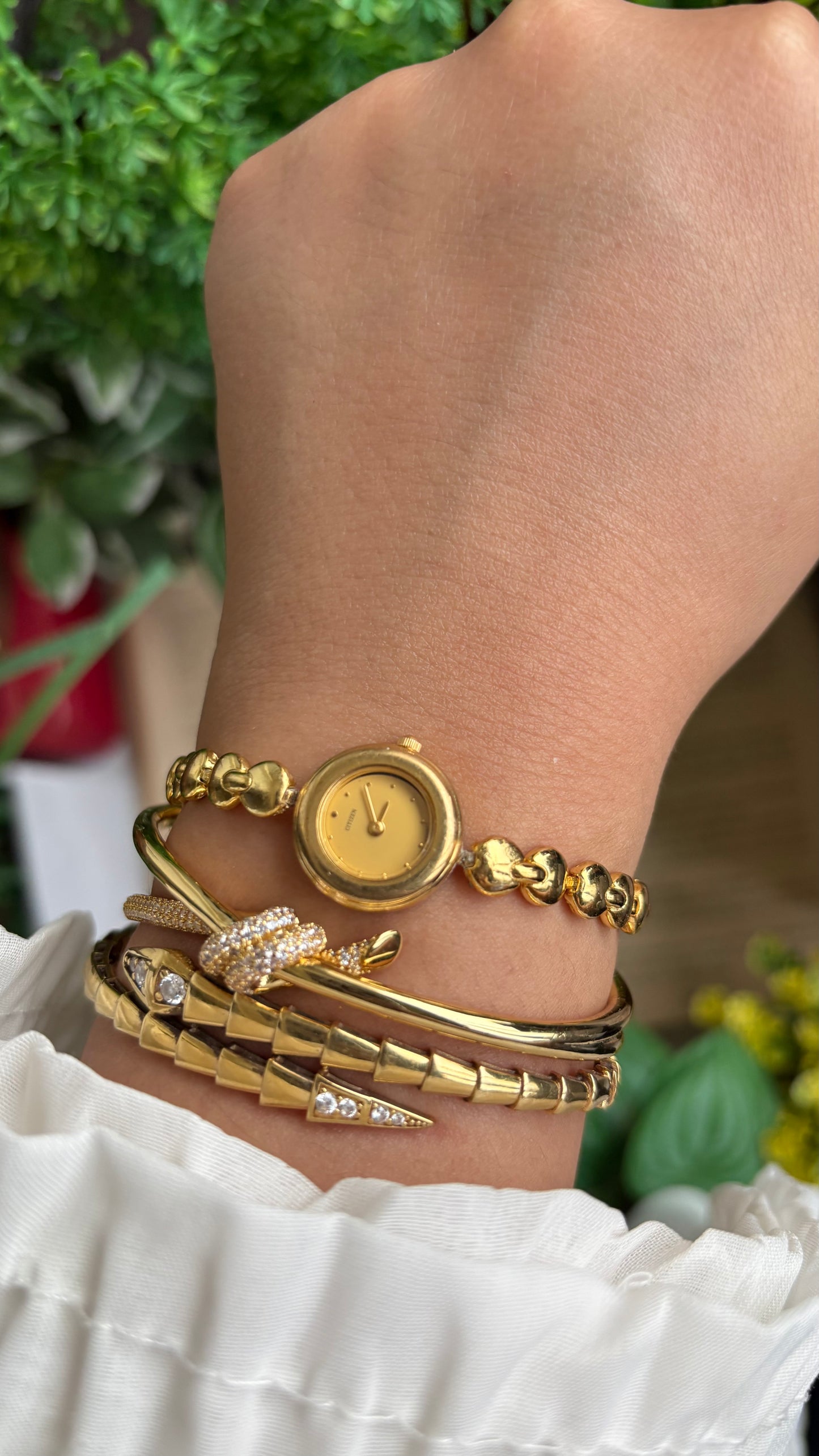 Vintage Citizen Watch in Gold Tone Super Dainty
