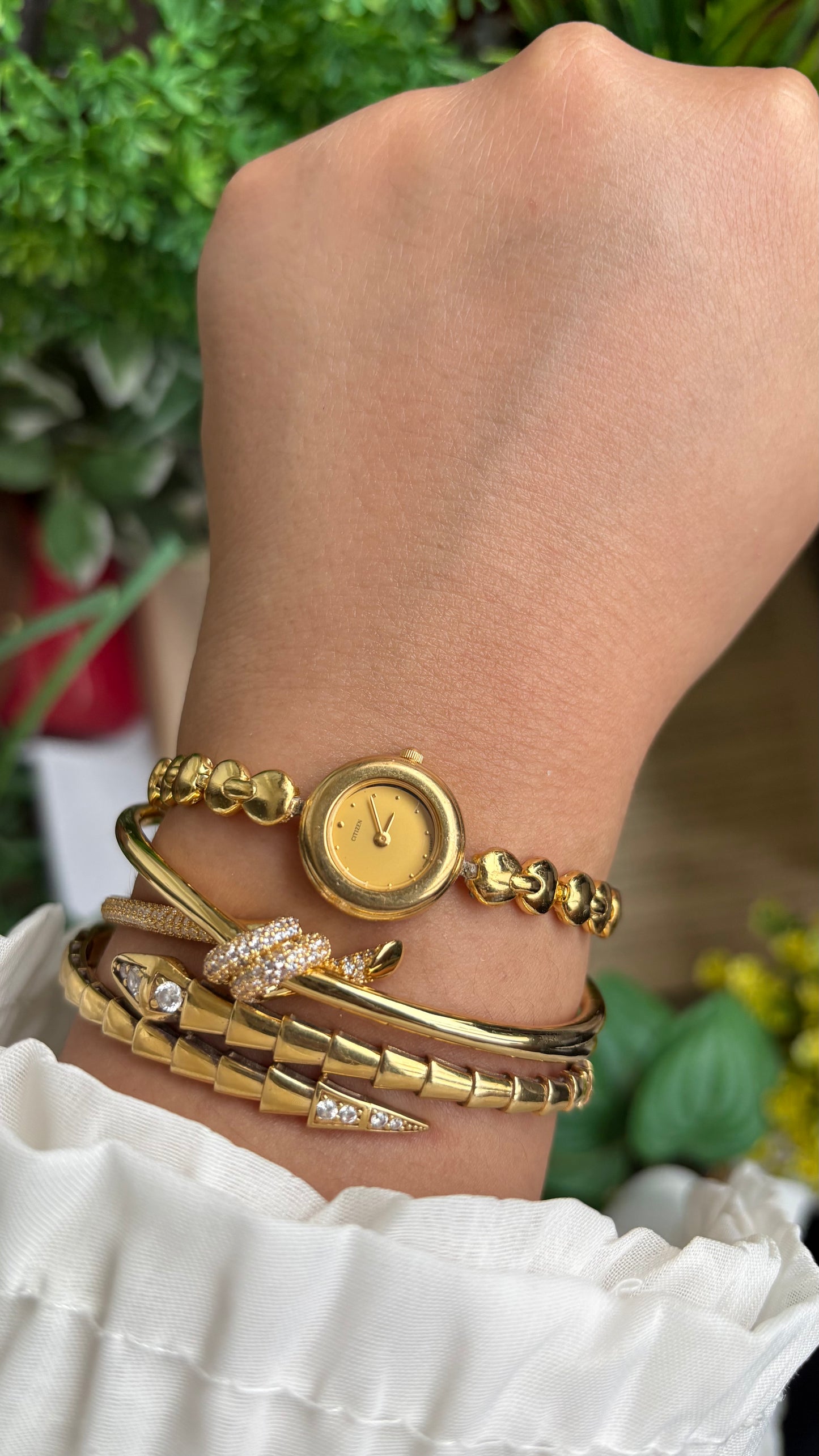 Vintage Citizen Watch in Gold Tone Super Dainty