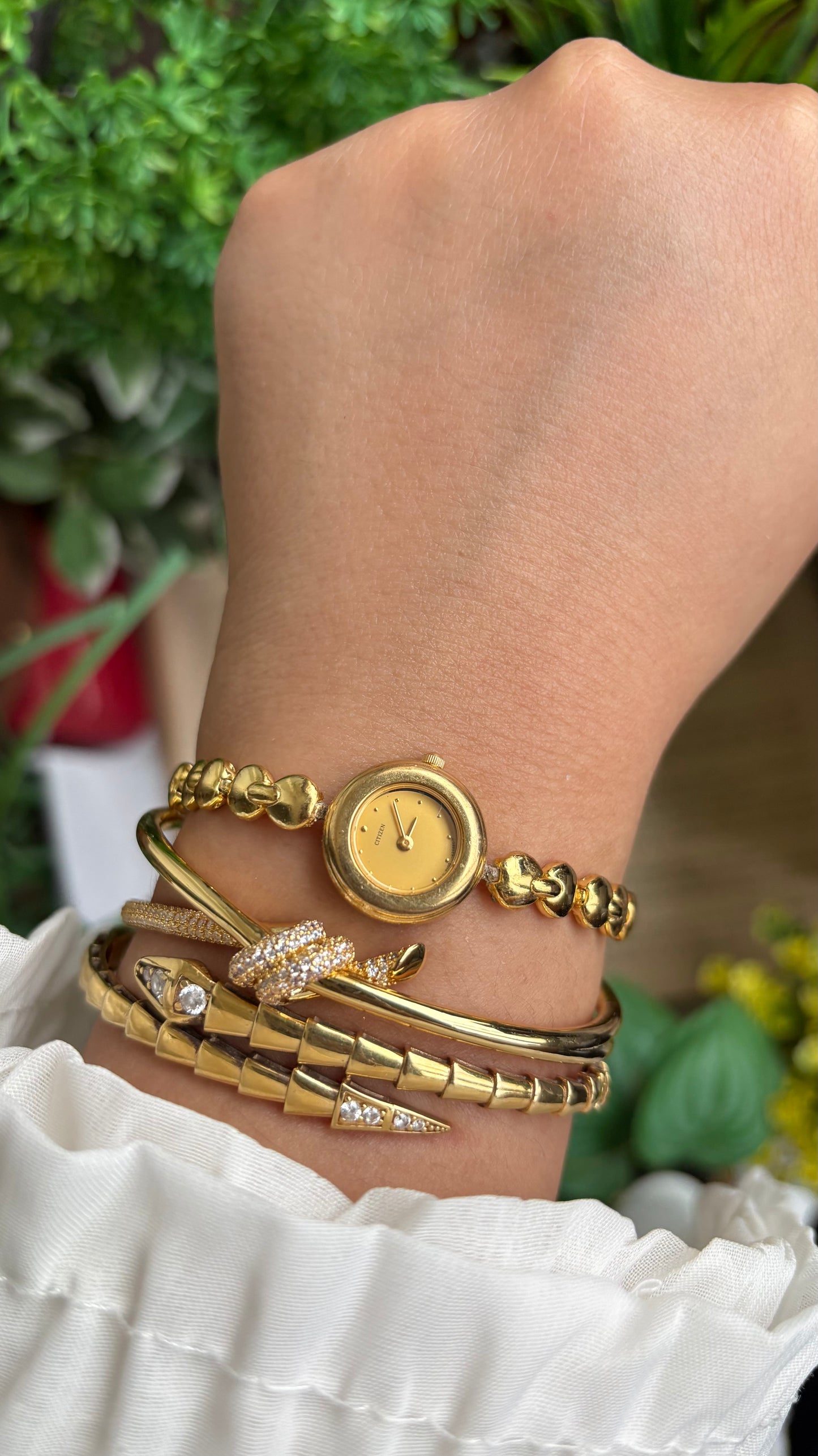 Vintage Citizen Watch in Gold Tone Super Dainty