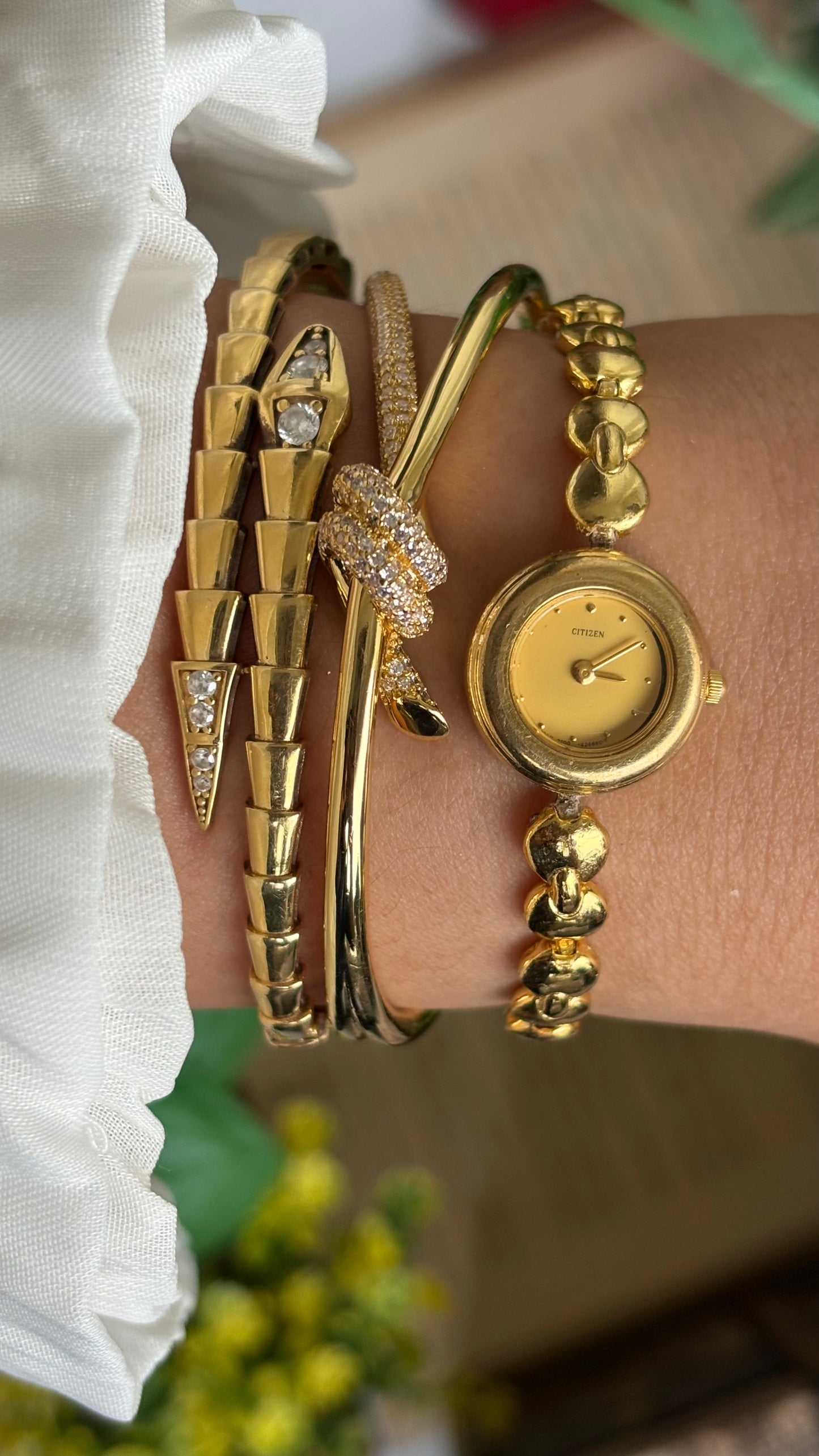Vintage Citizen Watch in Gold Tone Super Dainty