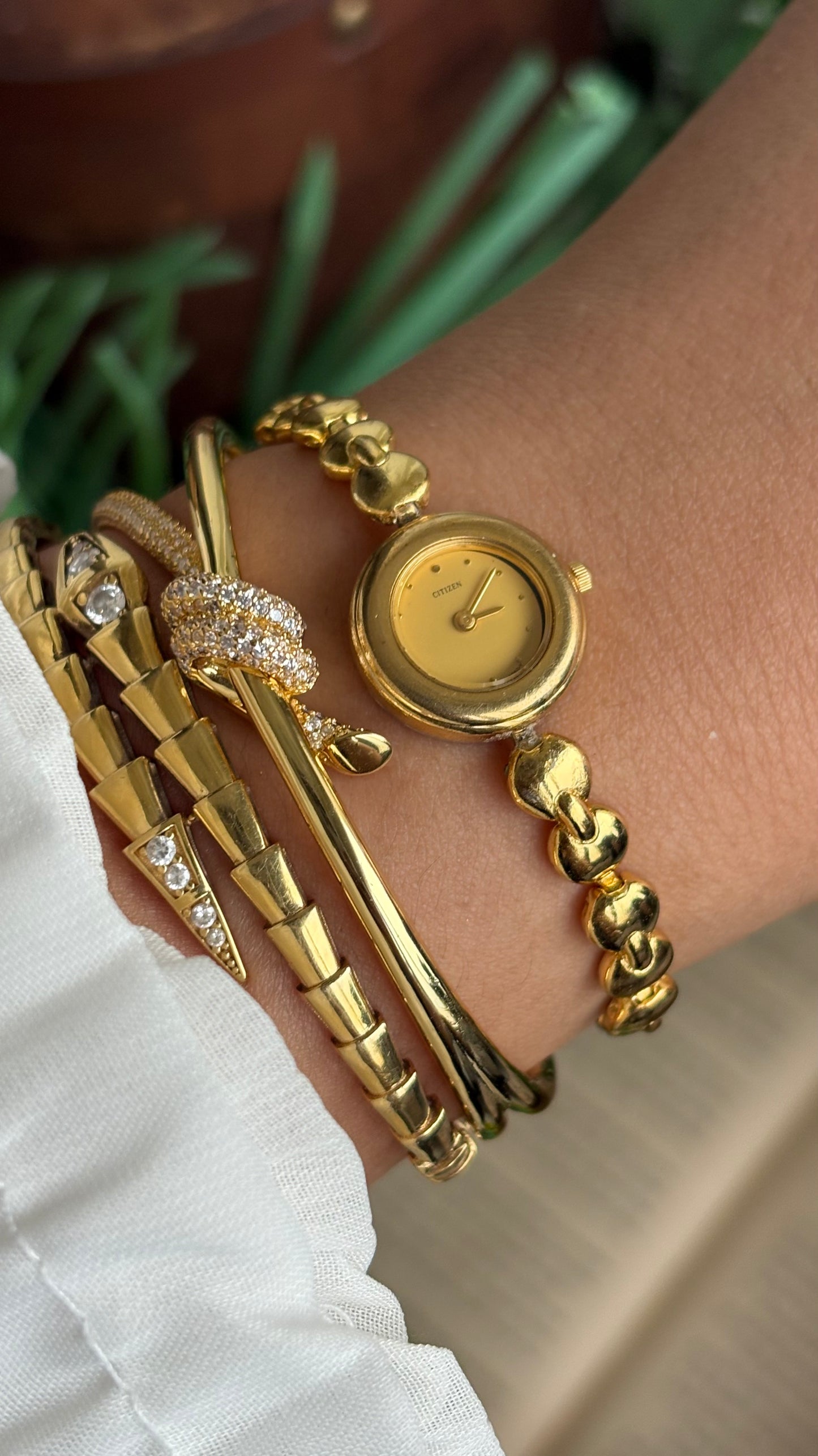 Vintage Citizen Watch in Gold Tone Super Dainty
