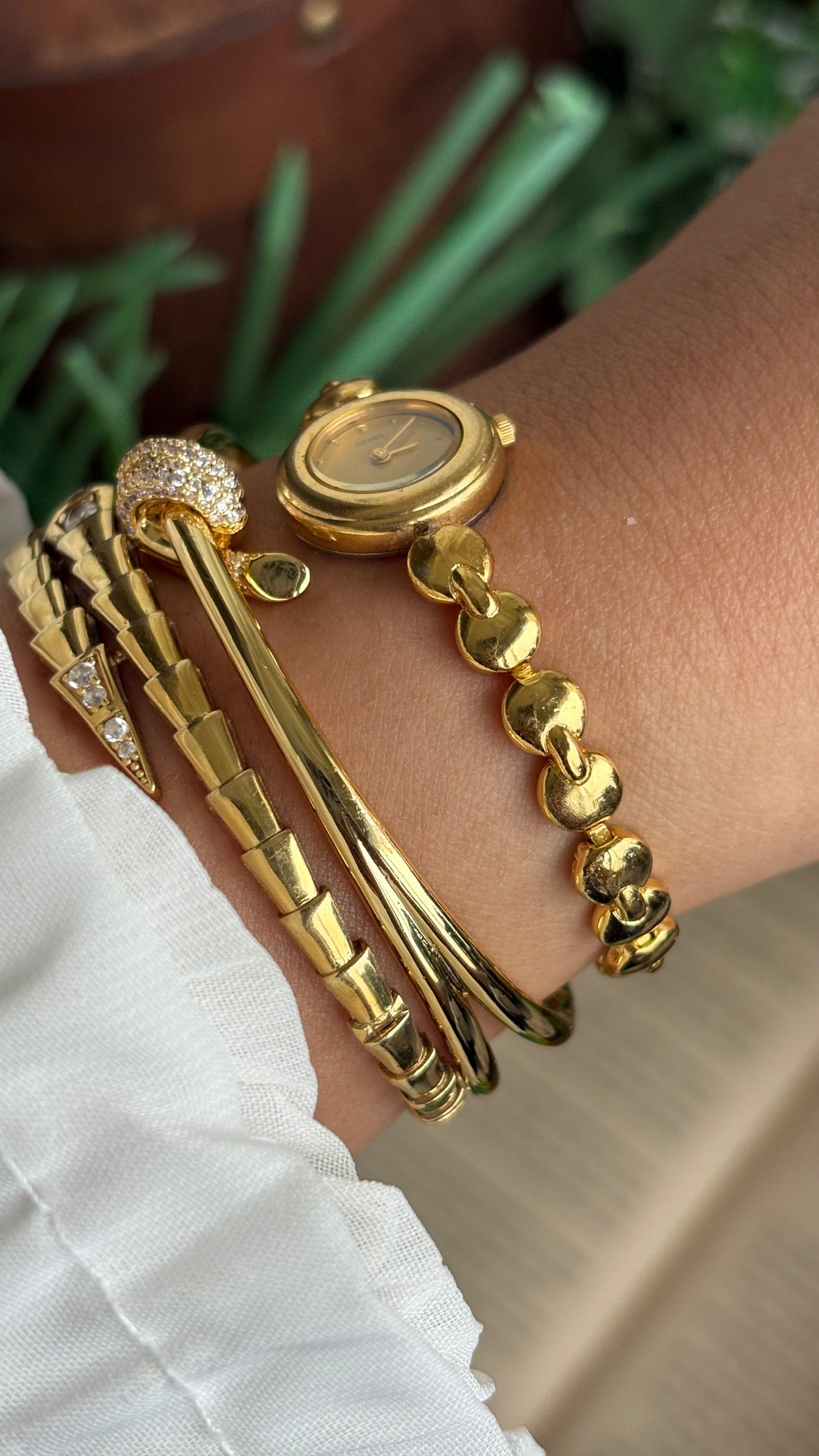 Vintage Citizen Watch in Gold Tone Super Dainty
