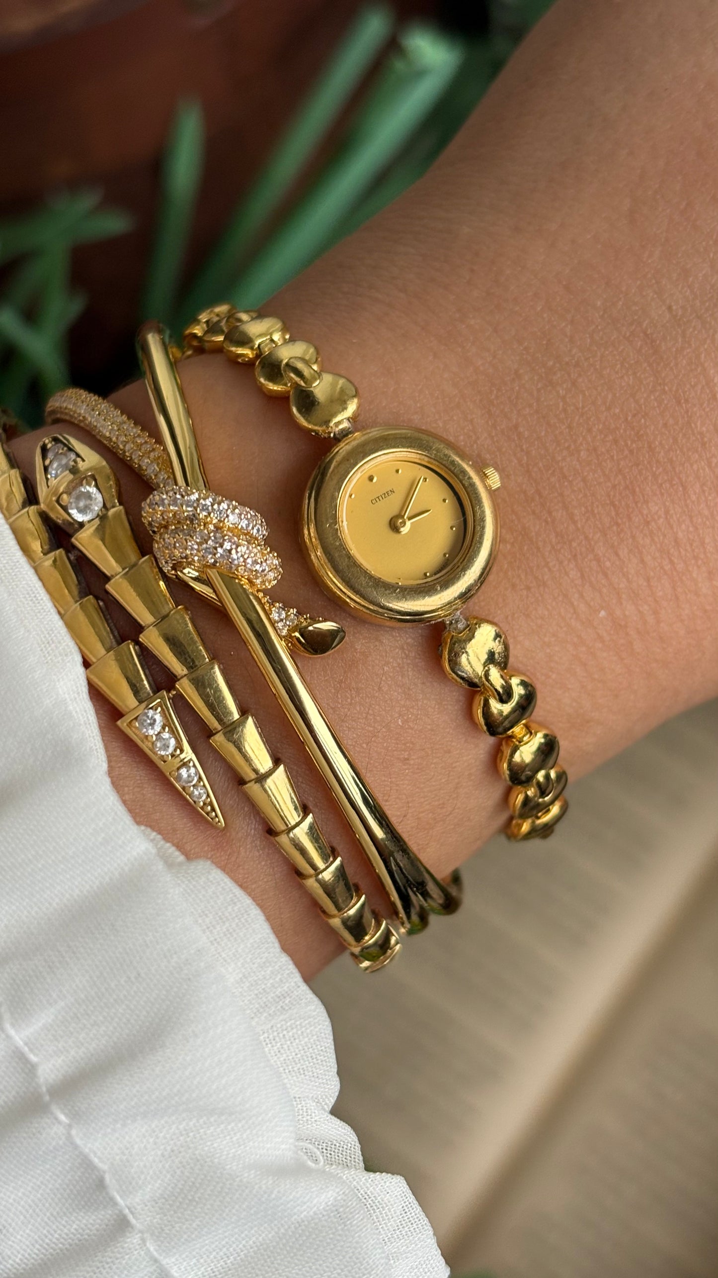 Vintage Citizen Watch in Gold Tone Super Dainty