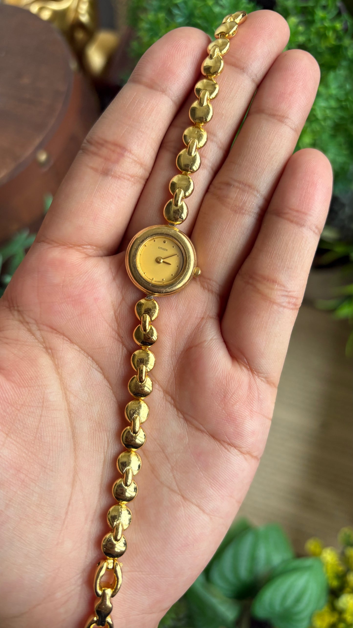 Vintage Citizen Watch in Gold Tone Super Dainty