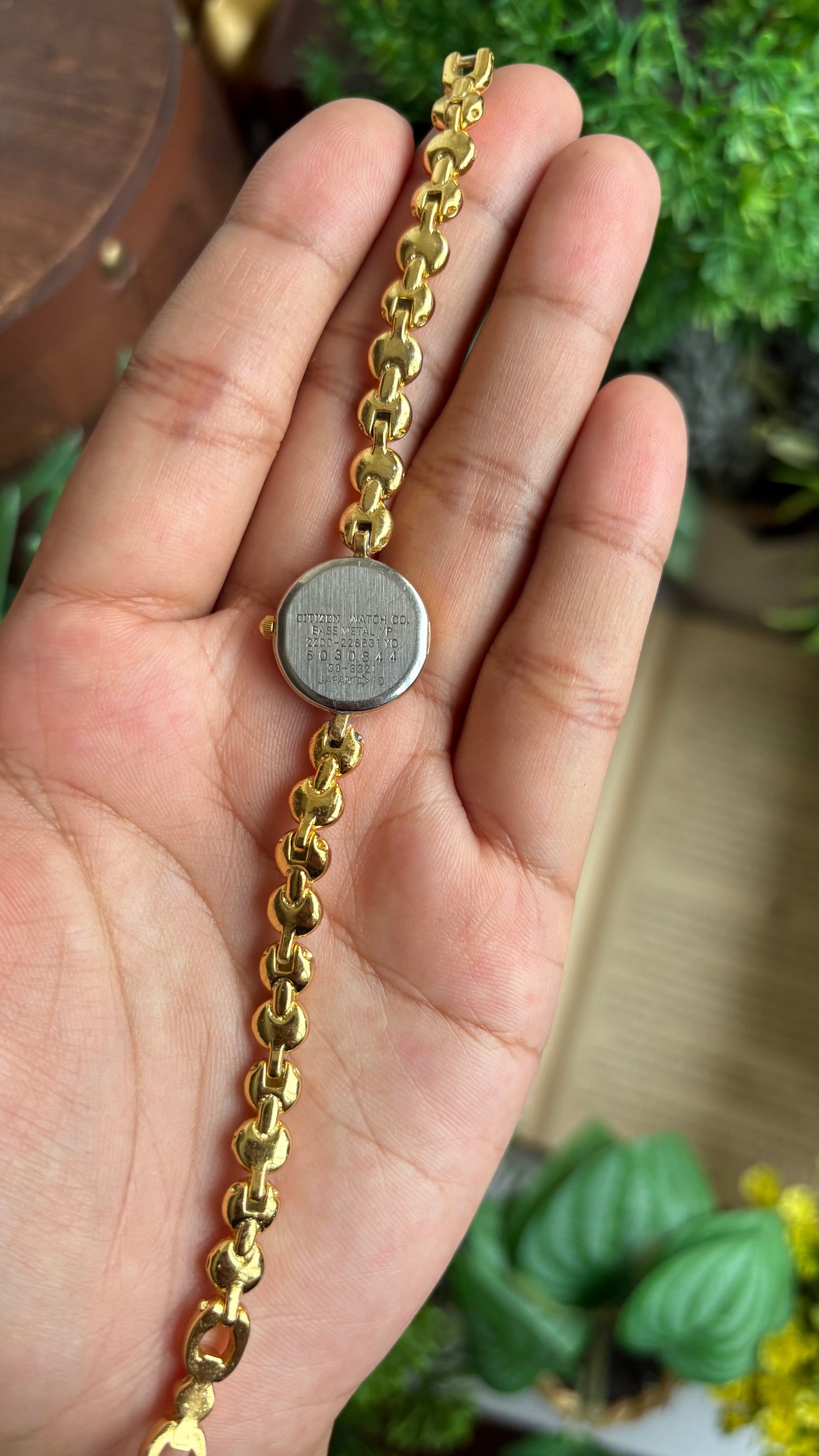 Vintage Citizen Watch in Gold Tone Super Dainty