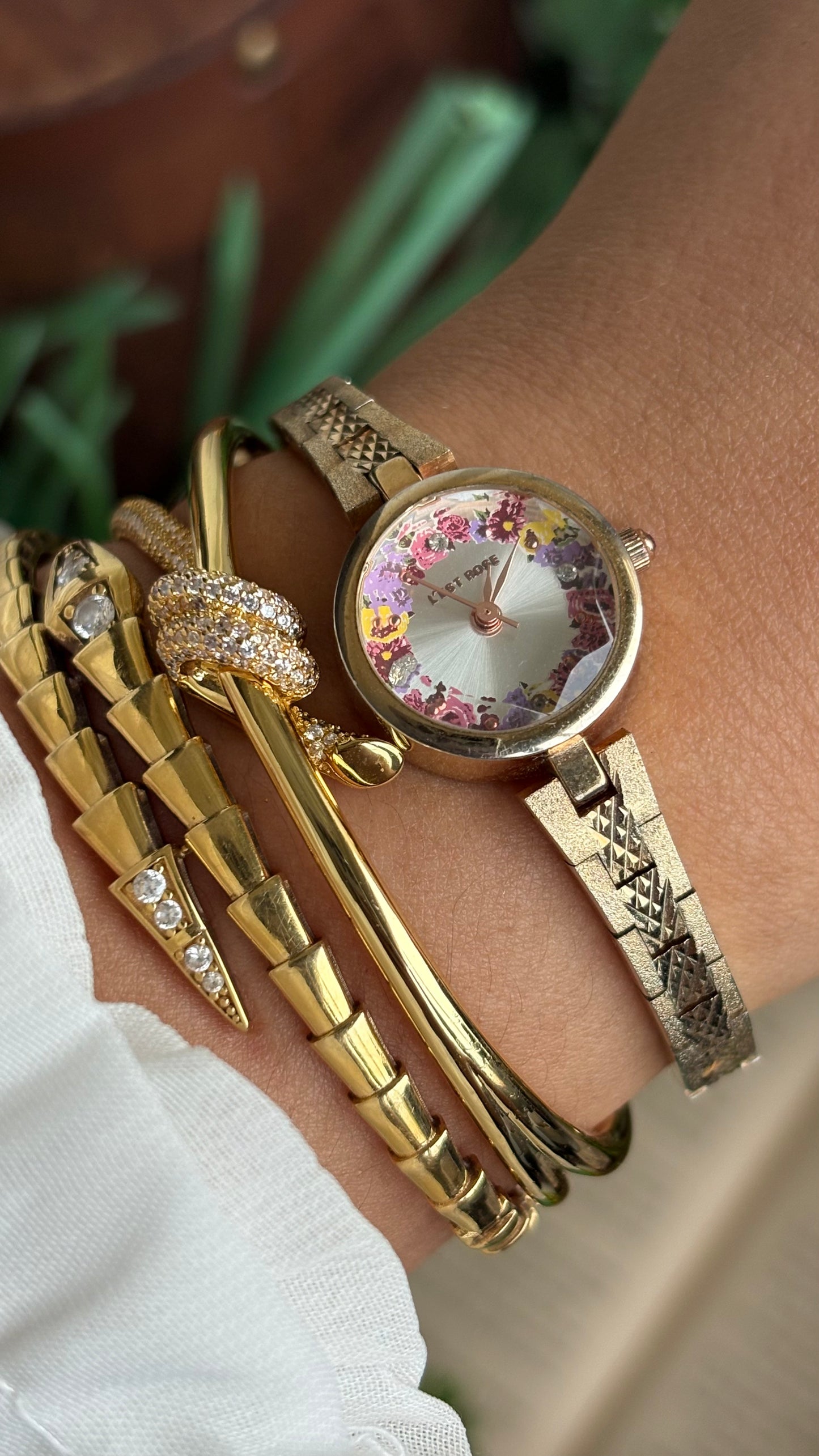 Vintage L'est Rose Watch in Gold Tone Flower Painted Dial