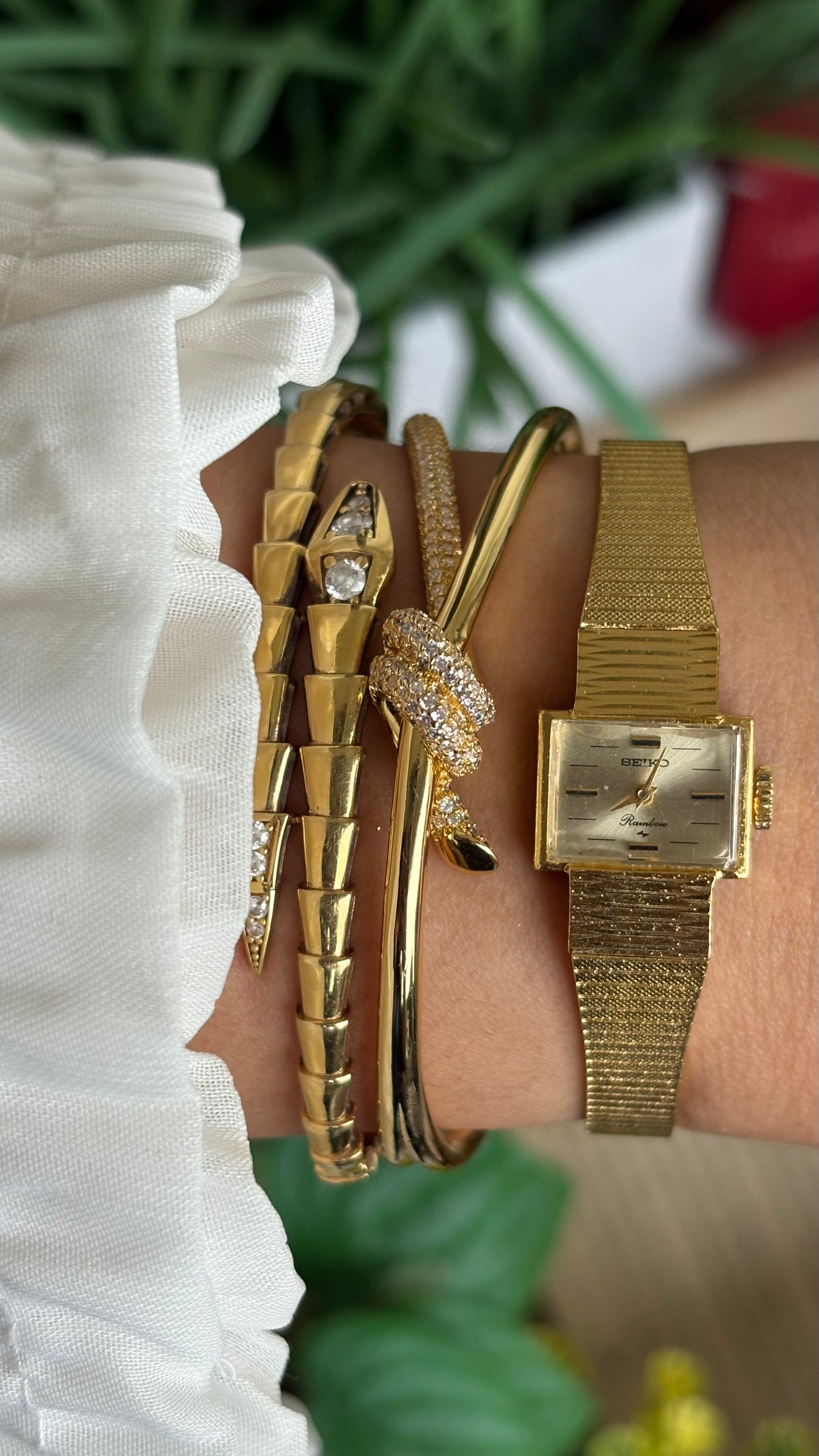 Vintage Seiko Manual Winding Watch in Gold Tone