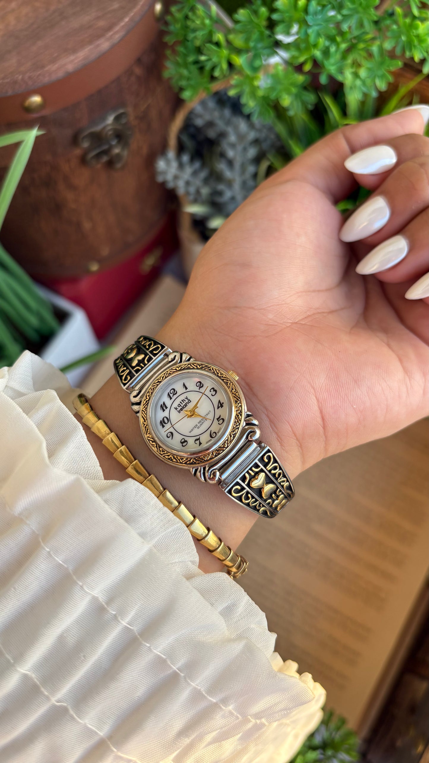 Coquette Vintage Kathy Ireland Watch in Two-Tone Pearl Dial Heart Straps
