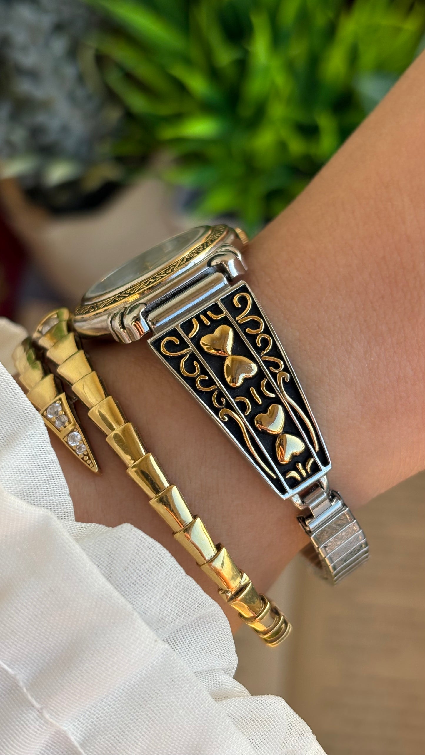 Coquette Vintage Kathy Ireland Watch in Two-Tone Pearl Dial Heart Straps