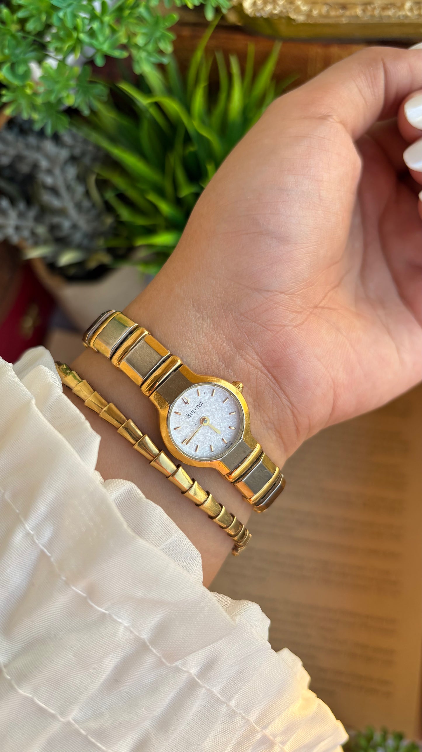Rare Vintage Bulova Watch in Two-Tone Glittery Dial
