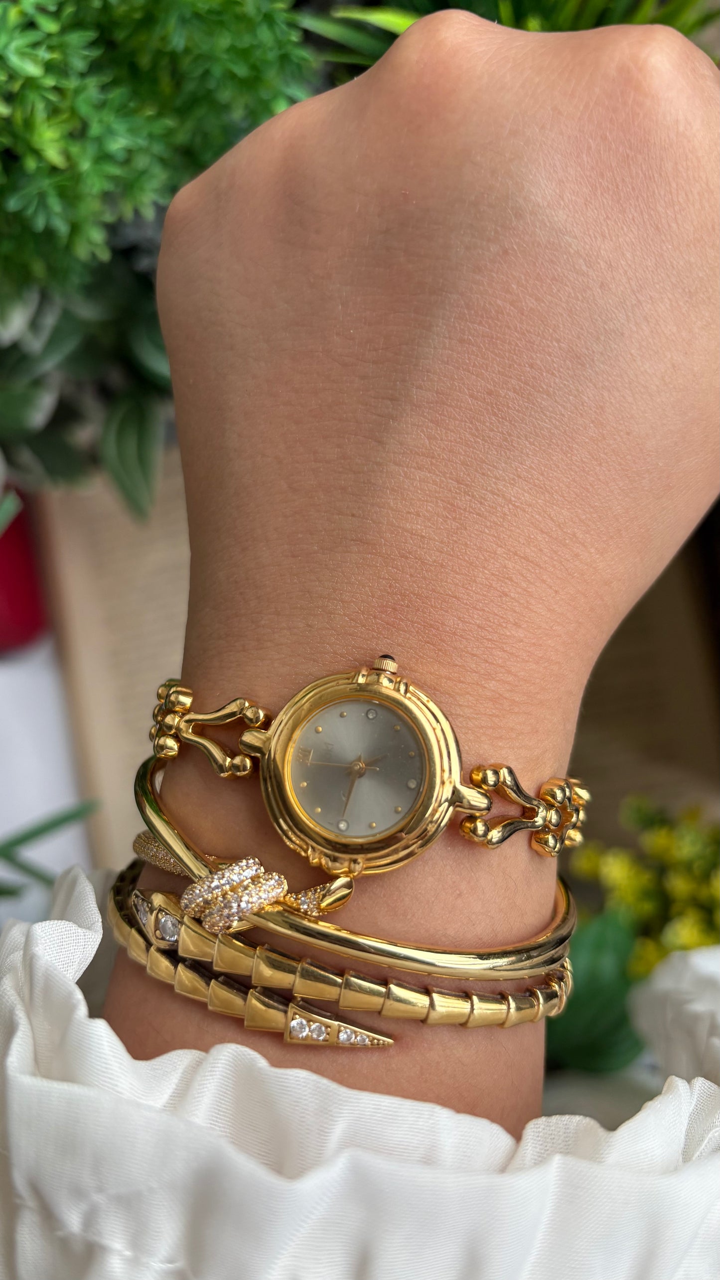 Vintage Minaki Bracelet Watch in Gold Tone