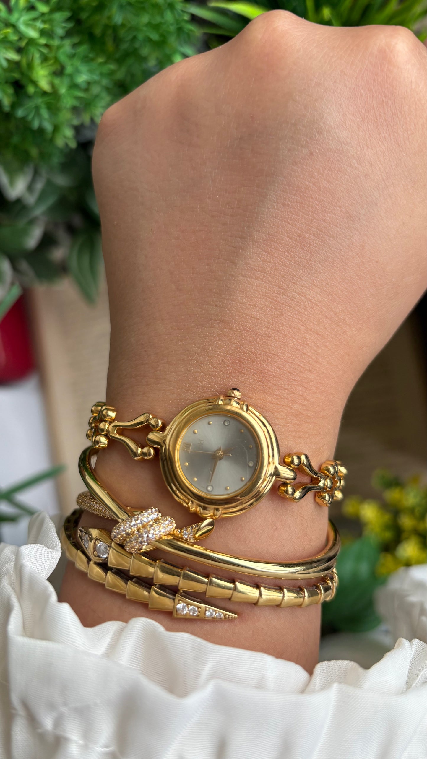 Vintage Minaki Bracelet Watch in Gold Tone