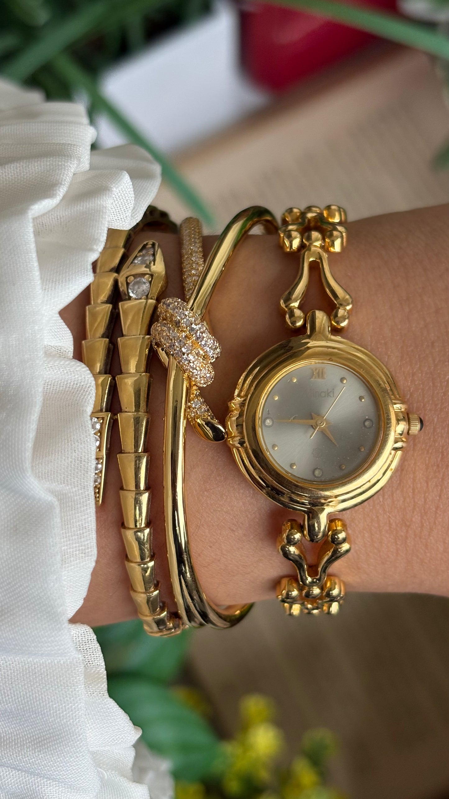 Vintage Minaki Bracelet Watch in Gold Tone