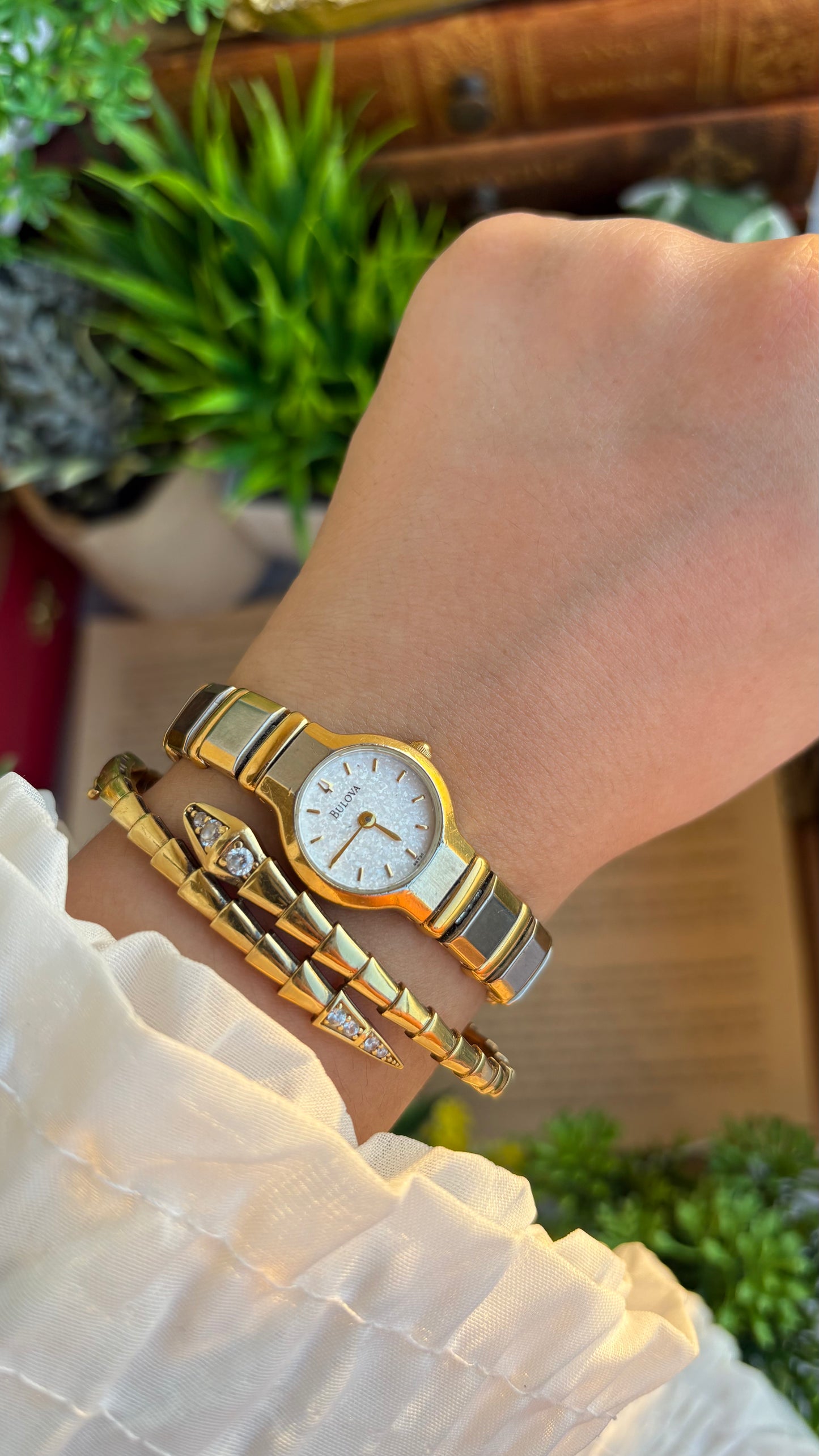 Rare Vintage Bulova Watch in Two-Tone Glittery Dial