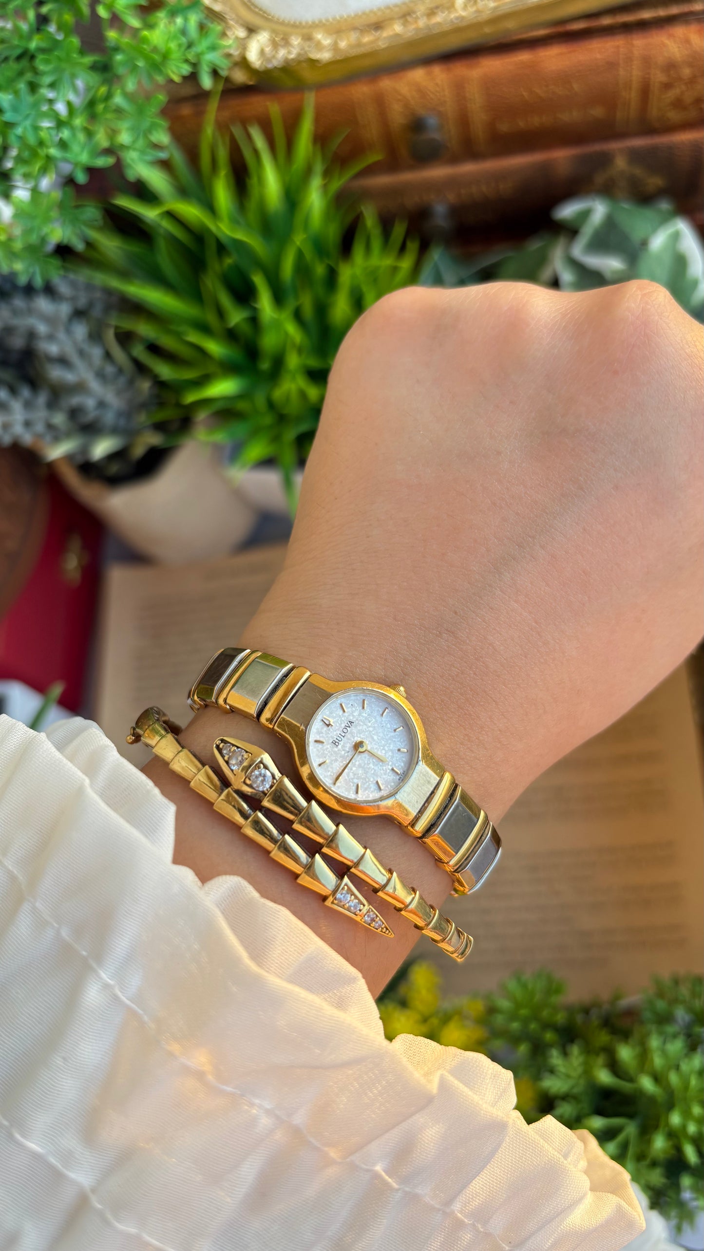 Rare Vintage Bulova Watch in Two-Tone Glittery Dial