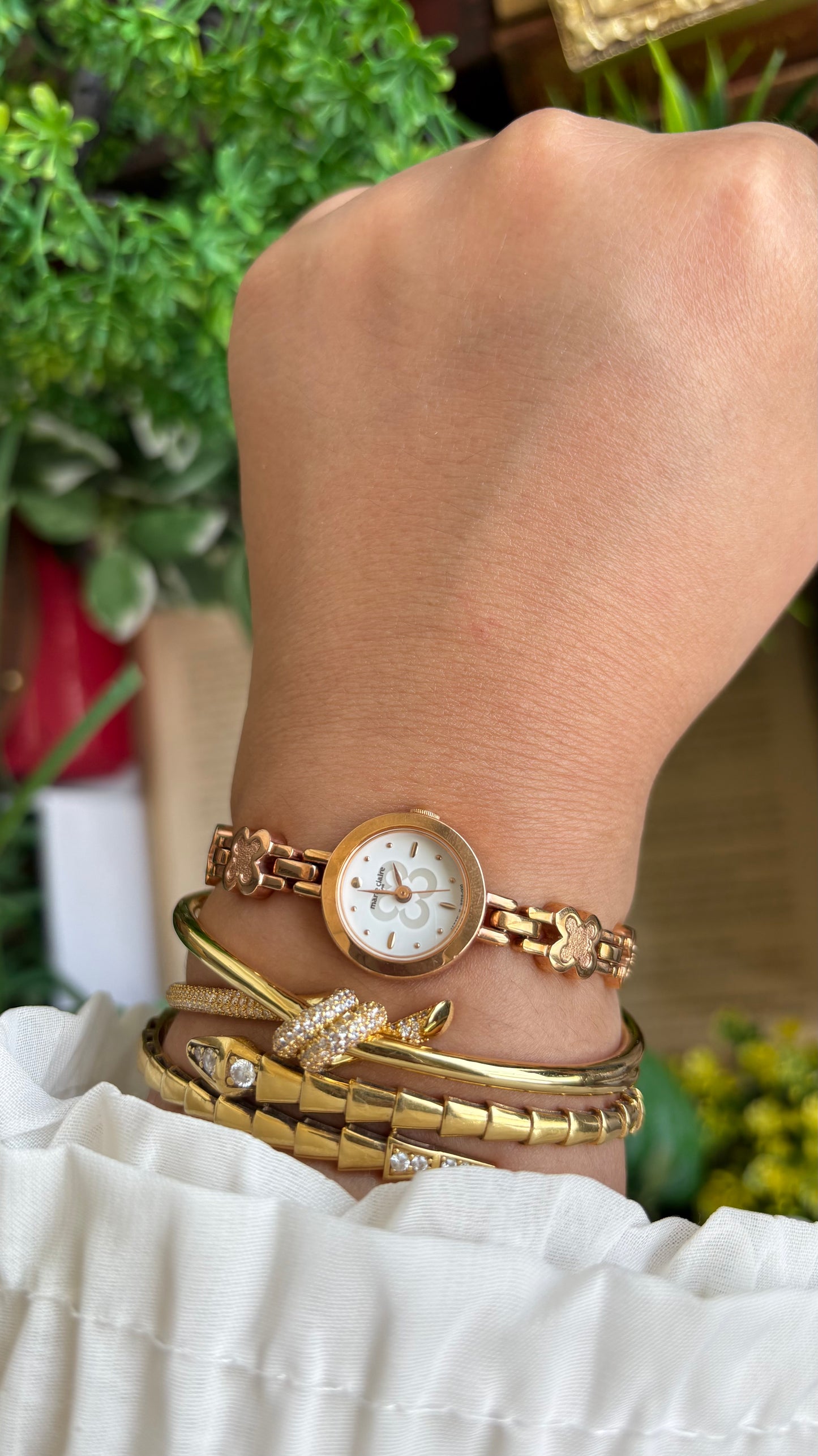 Vintage Marie Claire Watch in Gold Tone Leaf Clover Bracelet