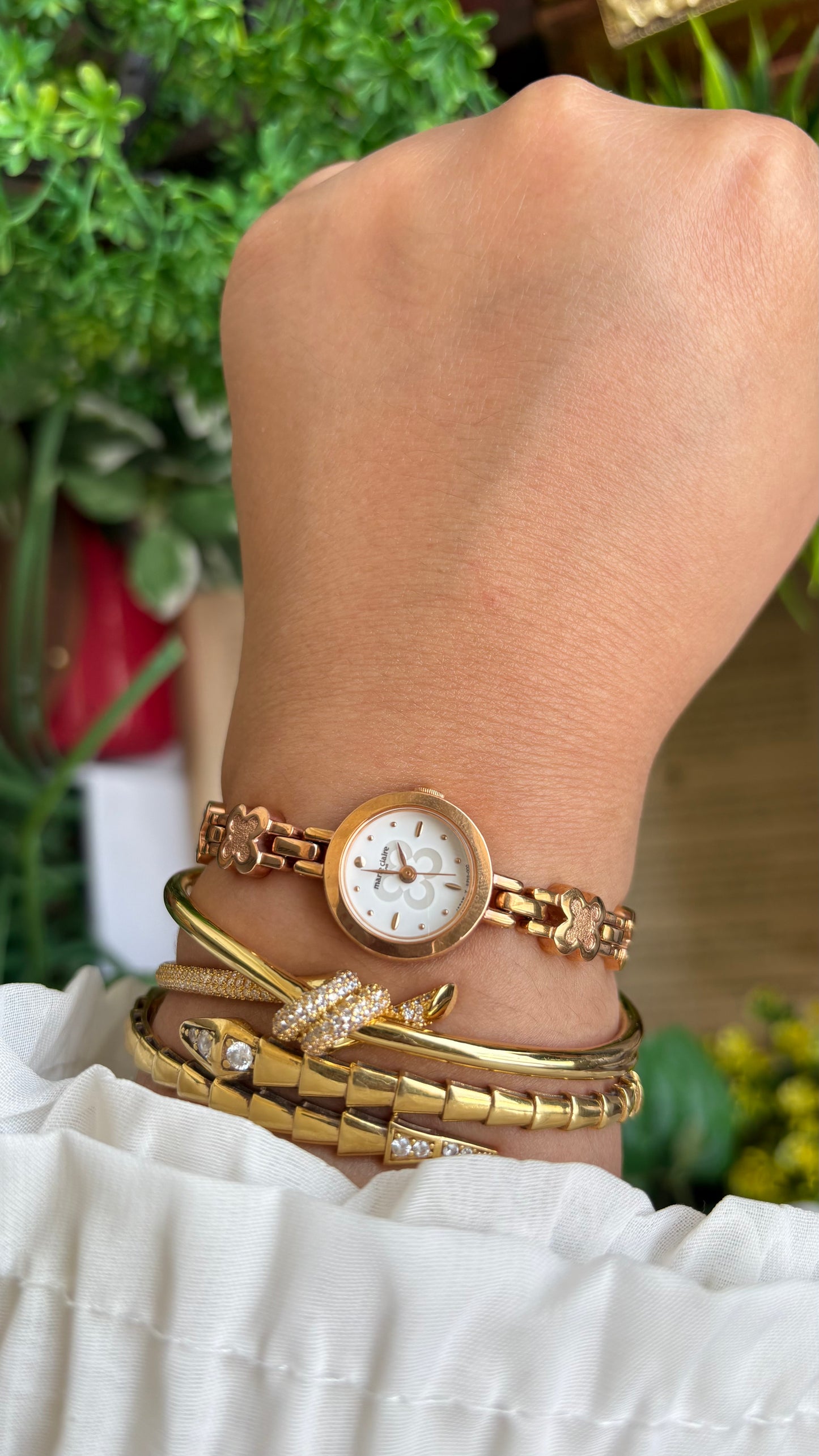 Vintage Marie Claire Watch in Gold Tone Leaf Clover Bracelet