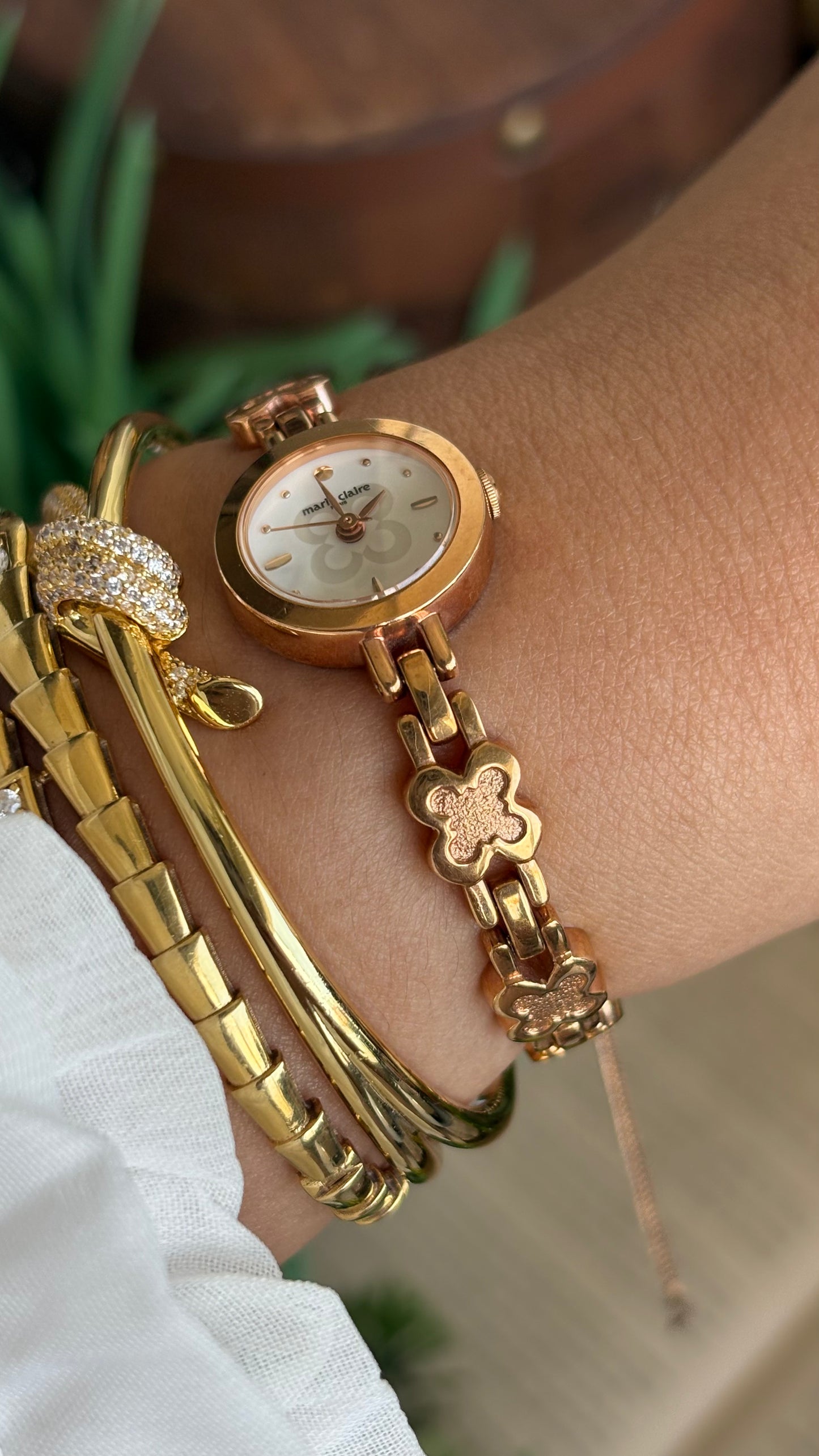 Vintage Marie Claire Watch in Gold Tone Leaf Clover Bracelet