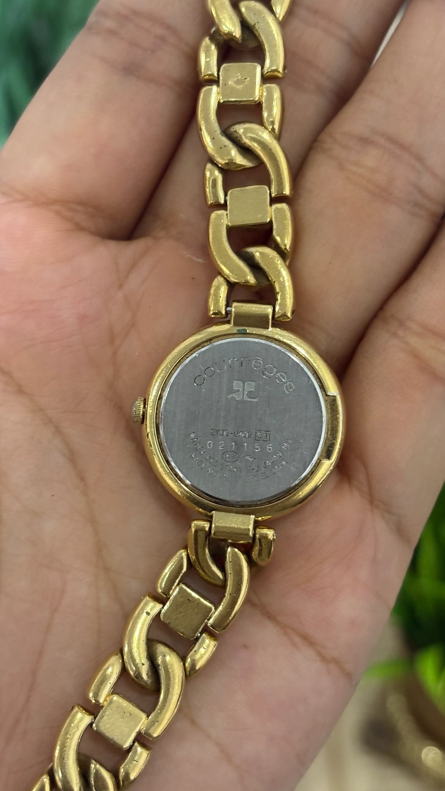 Vintage Courrèges Round Watch with Gold Tone Curb Chain Bracelet Quartz