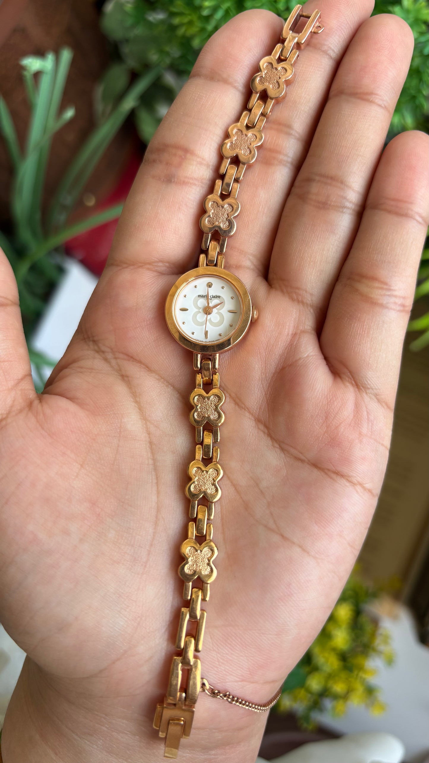 Vintage Marie Claire Watch in Gold Tone Leaf Clover Bracelet