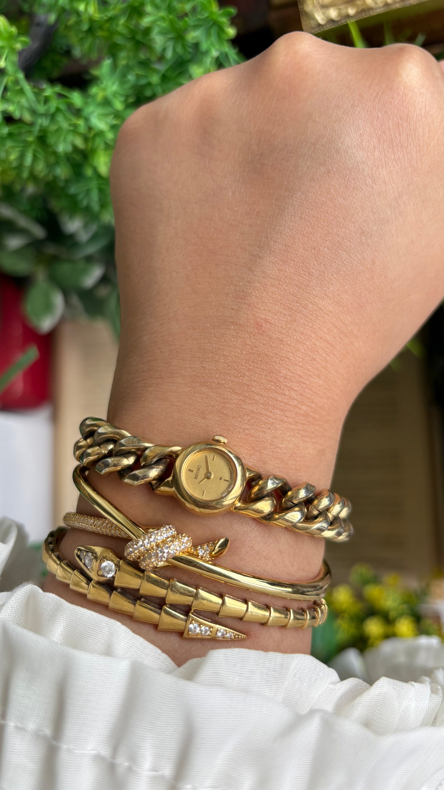 Extremely Rare Vintage Seiko Chain Bracelet Watch in Gold Tone Super Dainty