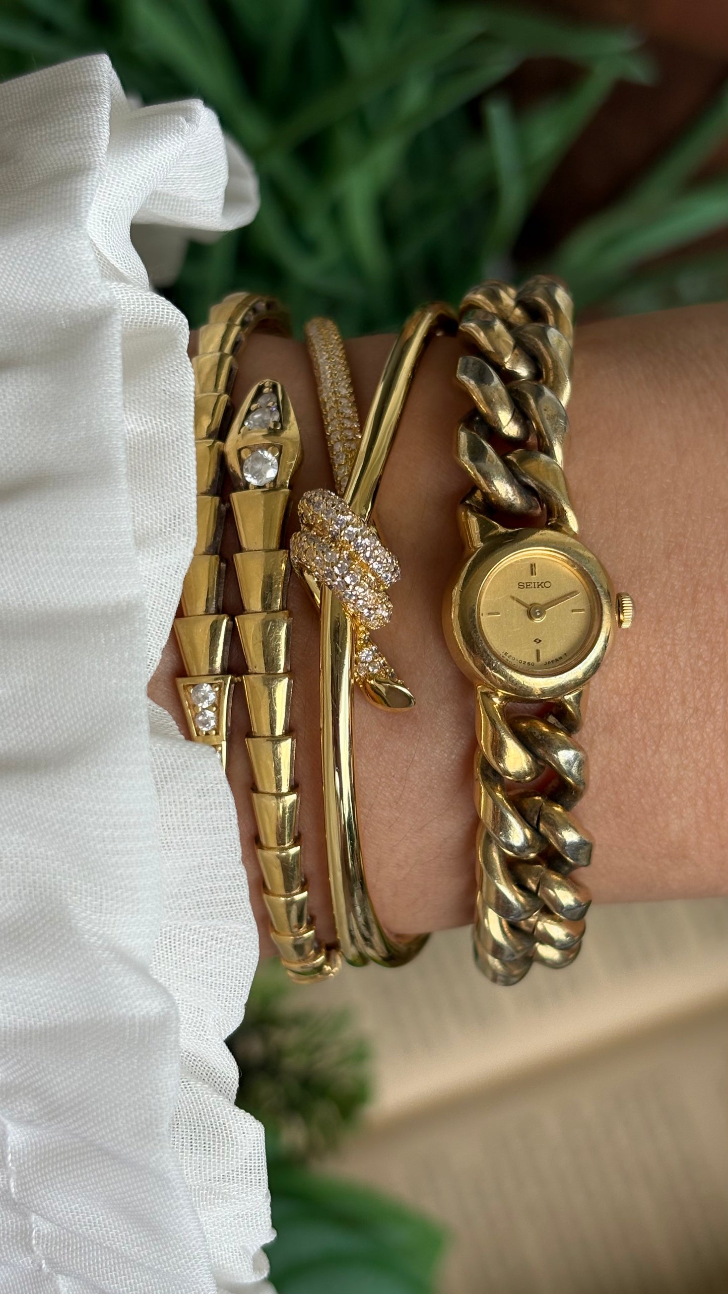 Extremely Rare Vintage Seiko Chain Bracelet Watch in Gold Tone Super Dainty