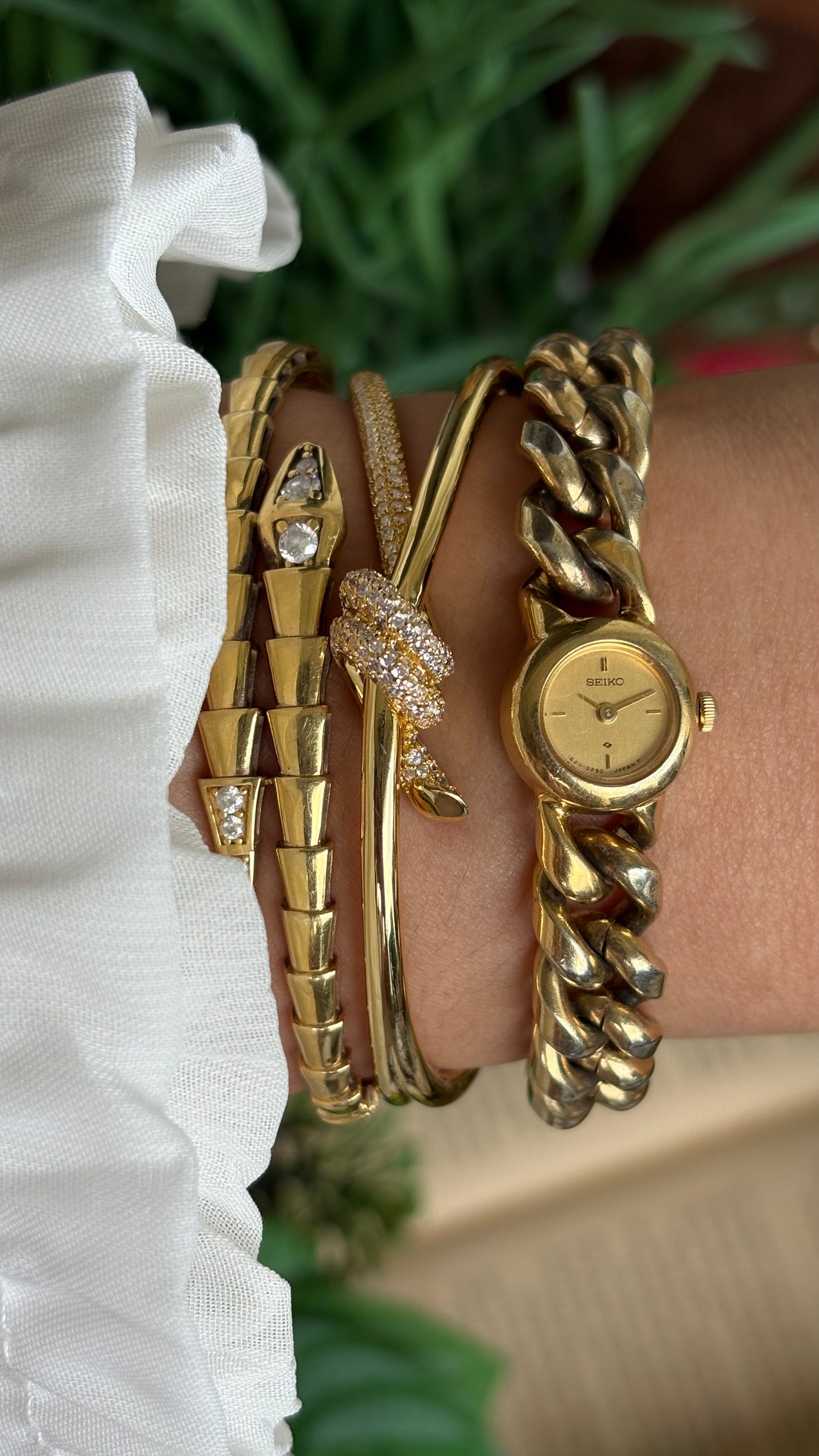 Extremely Rare Vintage Seiko Chain Bracelet Watch in Gold Tone Super Dainty
