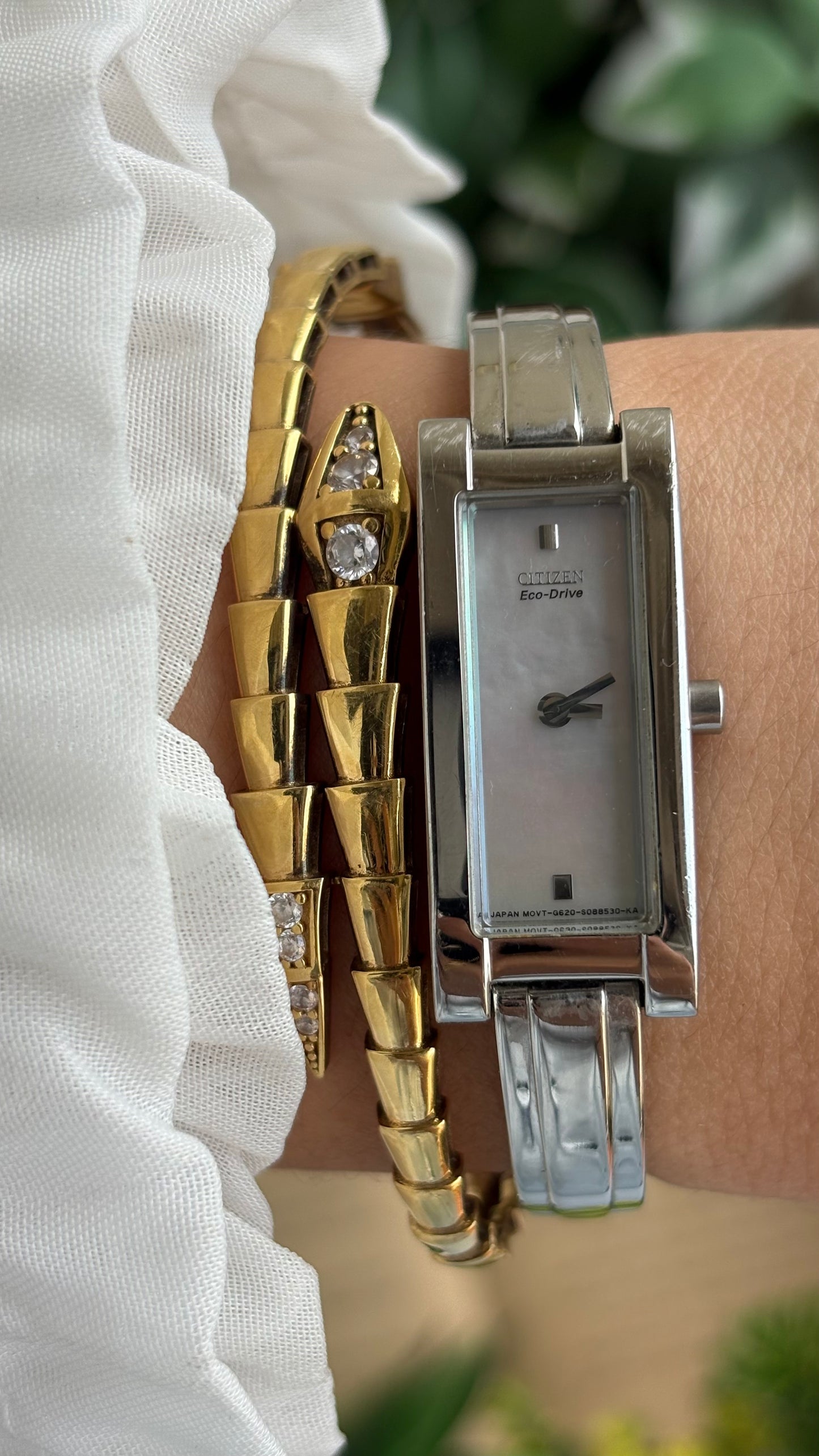 Extremely Rare and Slim Vintage Citizen Eco-Drive Solar Watch in Silver Tone Pearl Dial