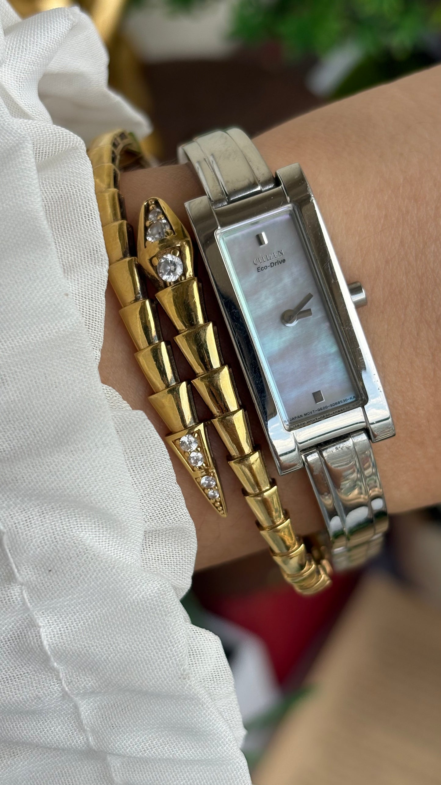 Extremely Rare and Slim Vintage Citizen Eco-Drive Solar Watch in Silver Tone Pearl Dial