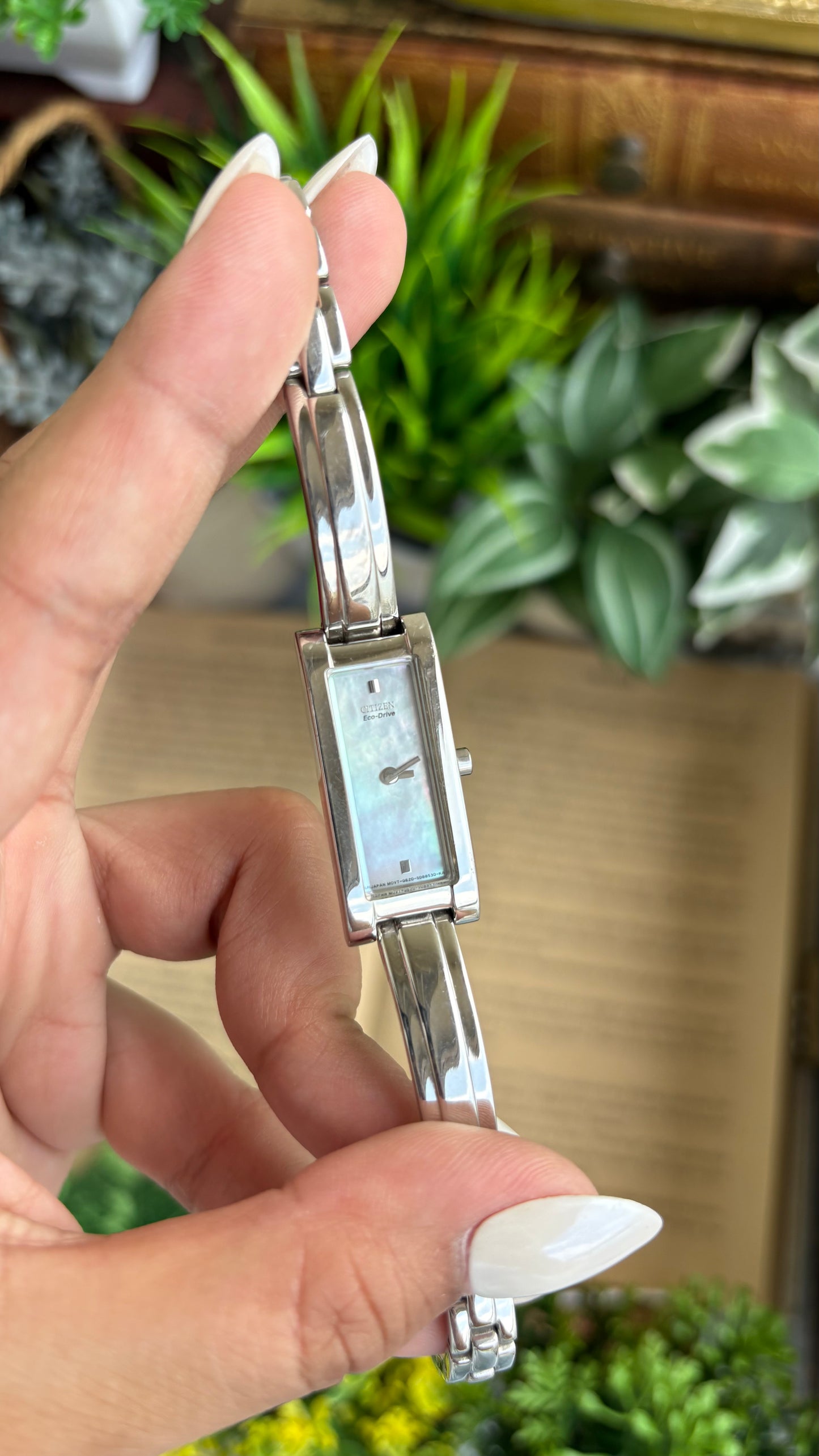 Extremely Rare and Slim Vintage Citizen Eco-Drive Solar Watch in Silver Tone Pearl Dial